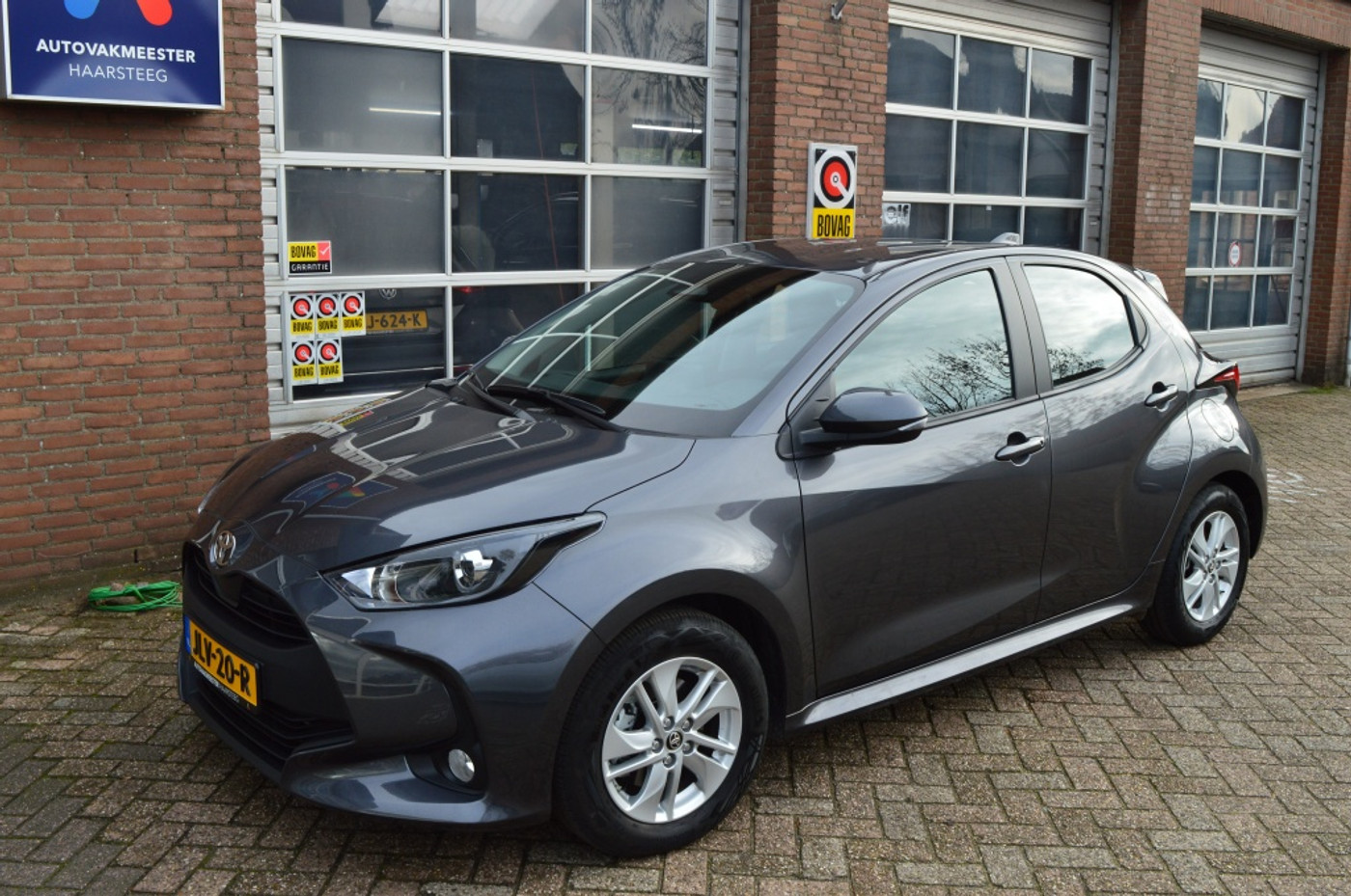 Toyota Toyota Yaris 1.5 Hyb. 115 Active, Camera, Apple Carplay/Android Auto | Adapti 2025 - voorkant
