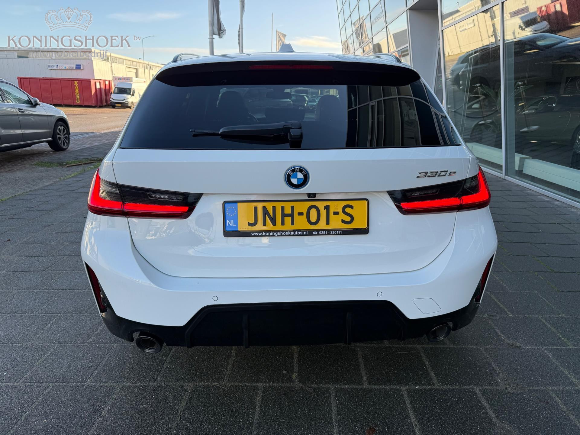 Foto van BMW 330e
