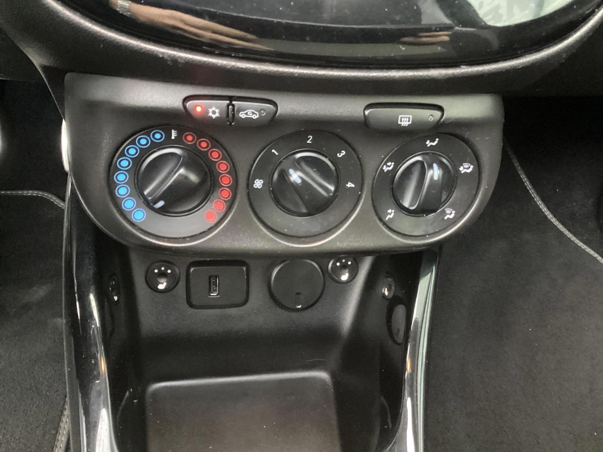 Foto van Opel Adam