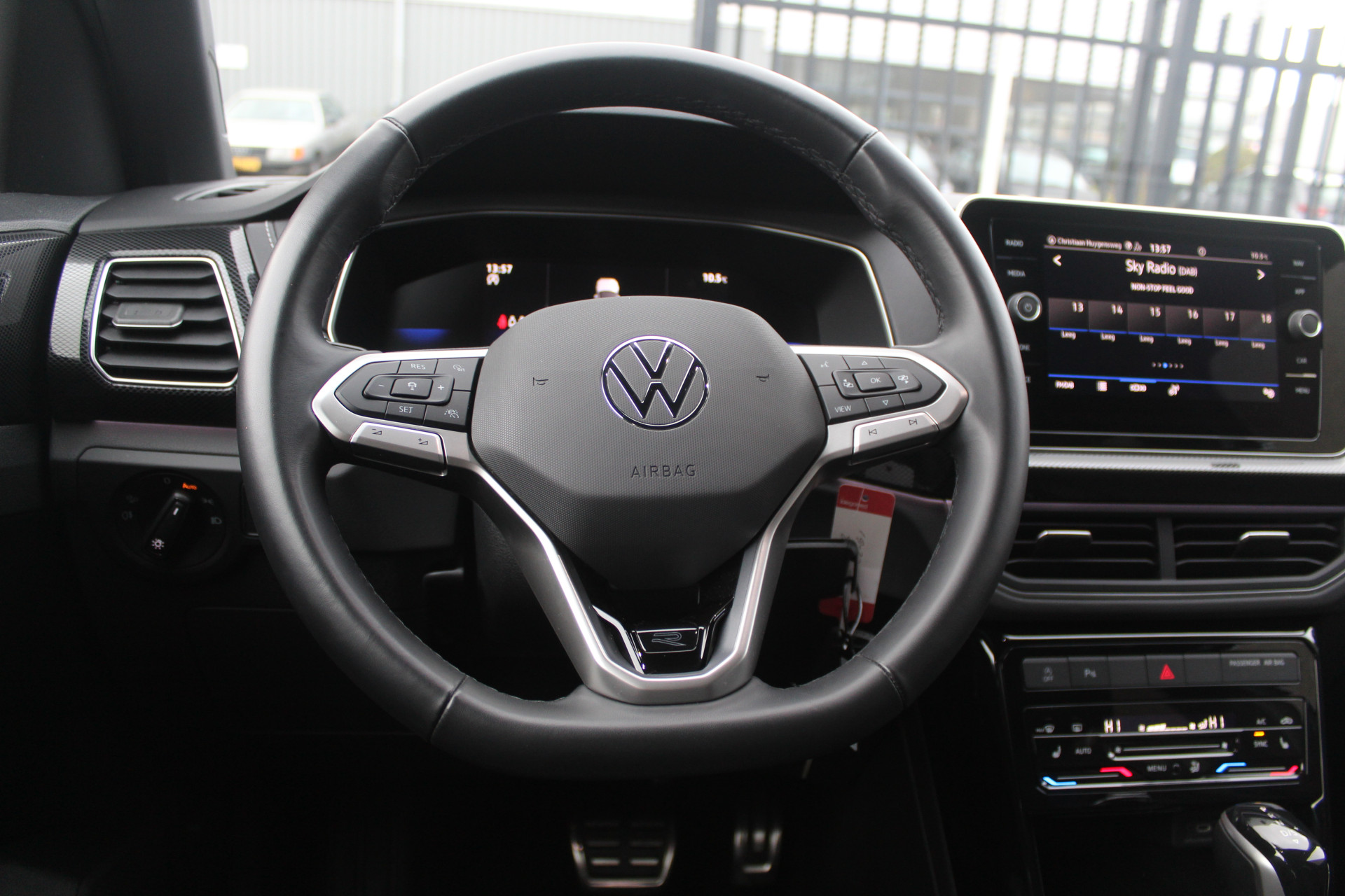 Foto van Volkswagen T-cross