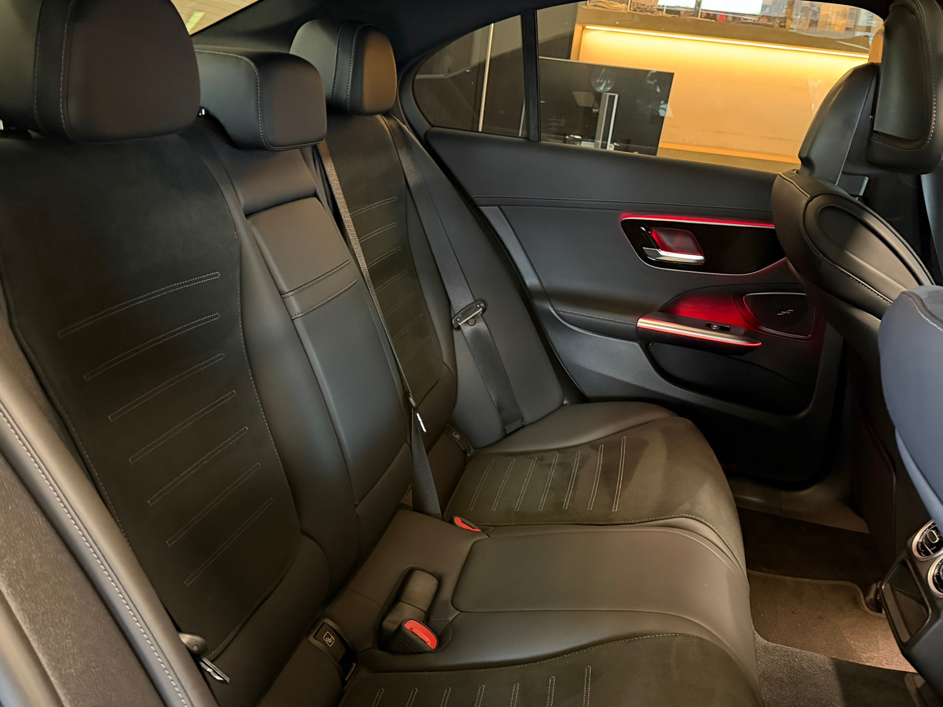 Foto van Mercedes-Benz C 300 E