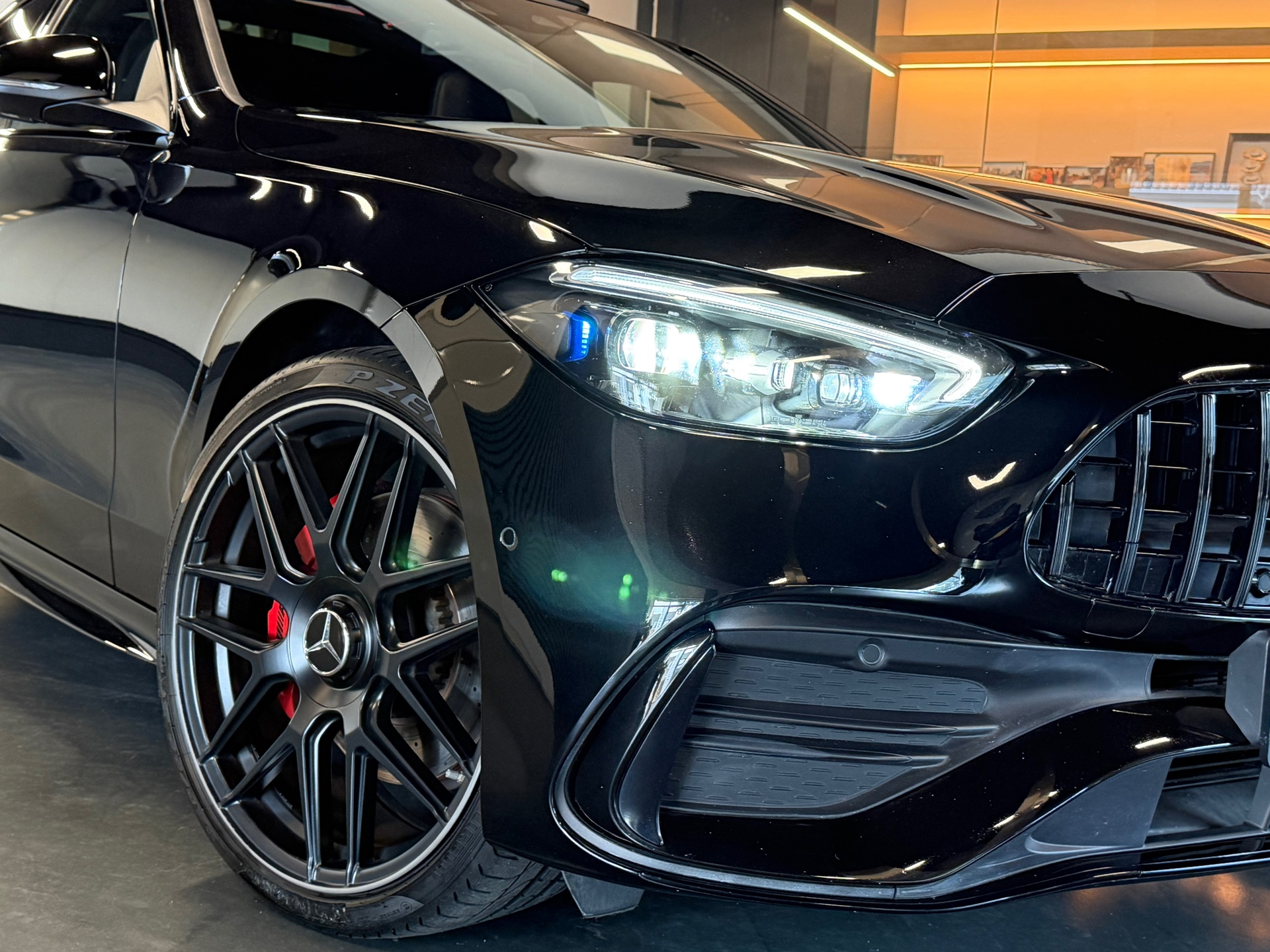 Foto van Mercedes-Benz C 300 E