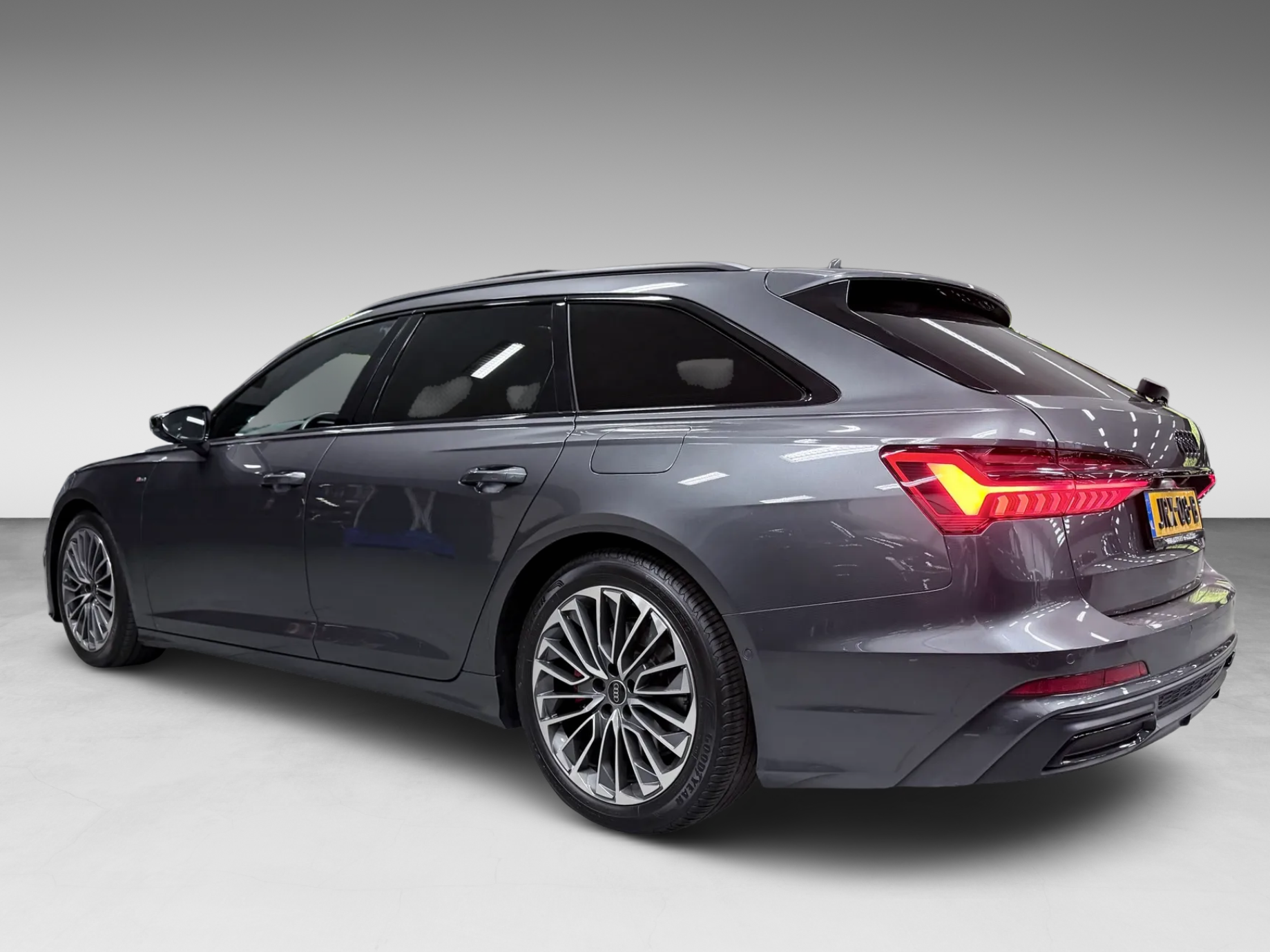 Foto van Audi A6 Avant 55 TFSI E
