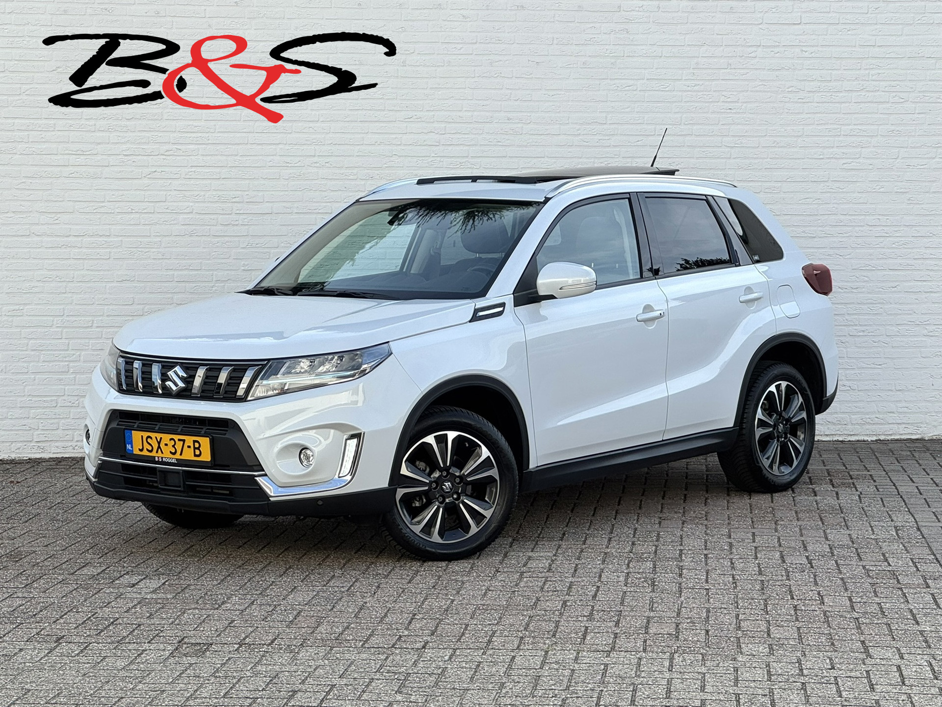 Suzuki Vitara 1.5 Hybrid Panorama Full led Automaat Camera+Pdc Stoelverwarming Adapt. Cruise Navi 2022 - voorkant