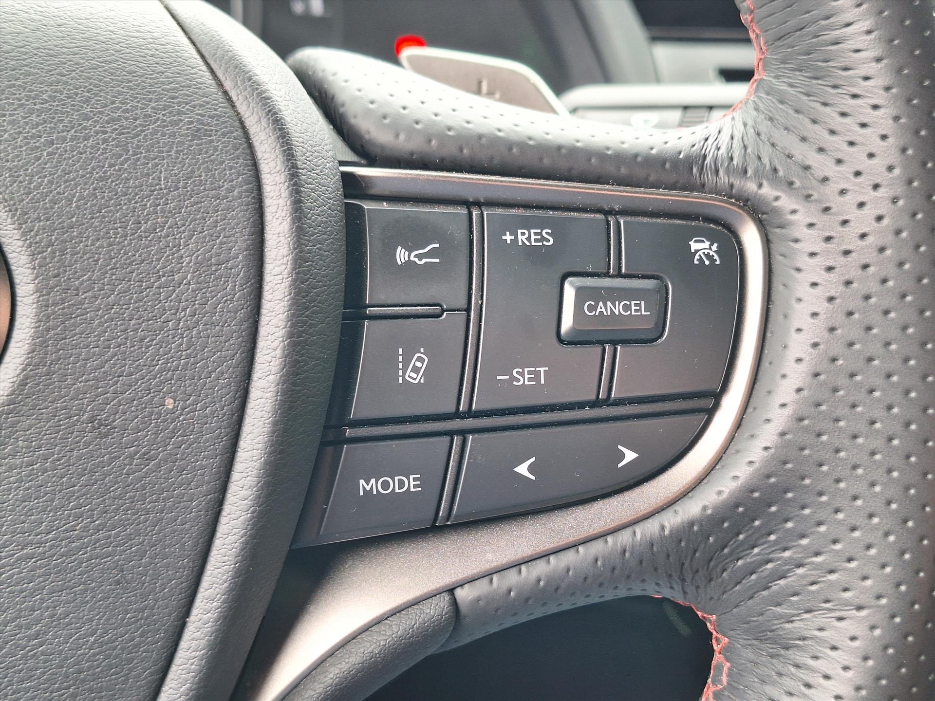Foto van Lexus Lexus Ux250h