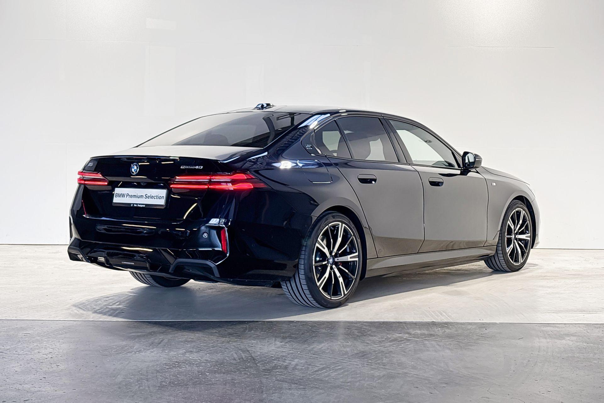 Foto van BMW I5 Edrive40