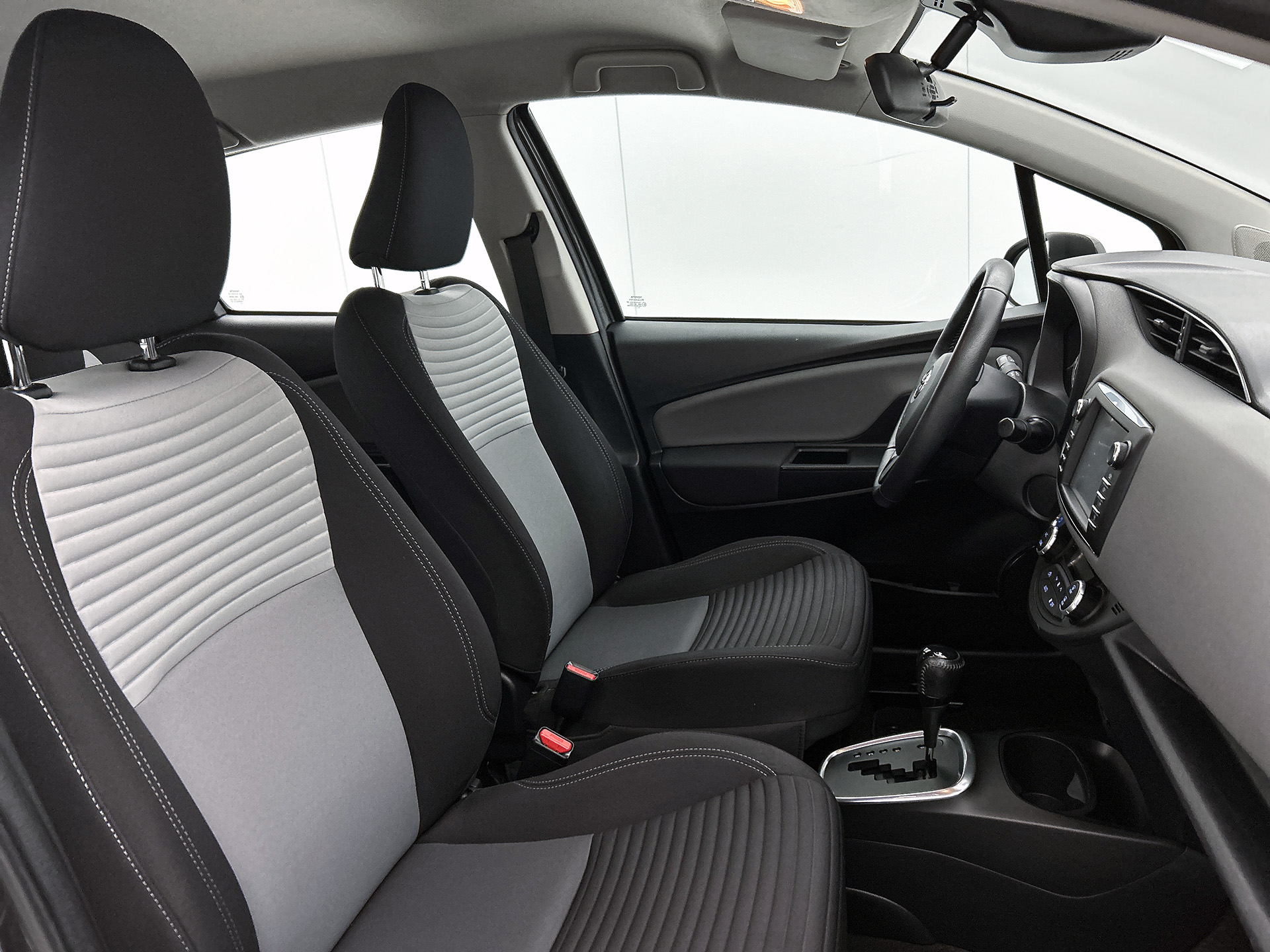 Foto van Toyota Toyota Yaris Hybrid