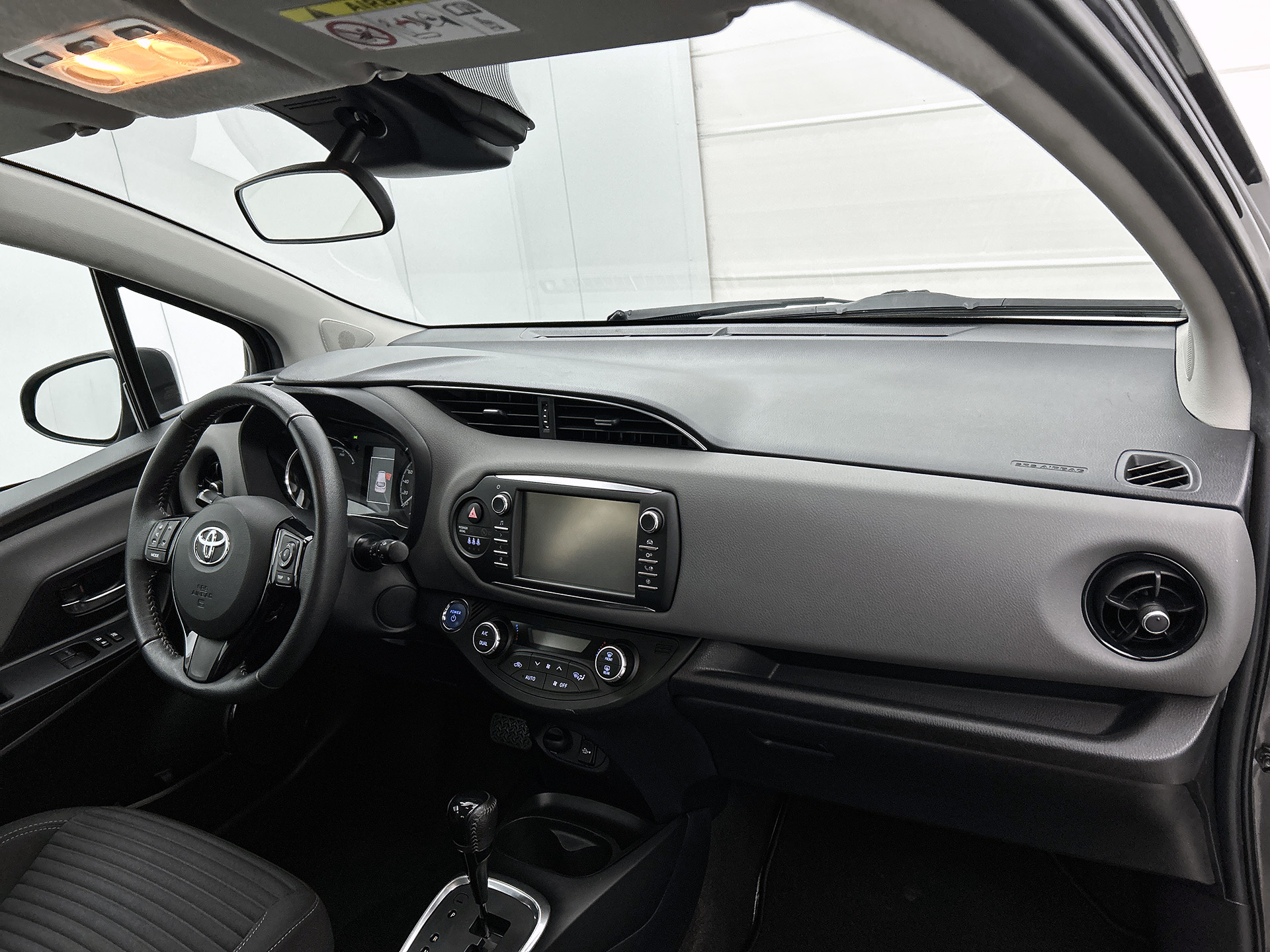 Foto van Toyota Toyota Yaris Hybrid