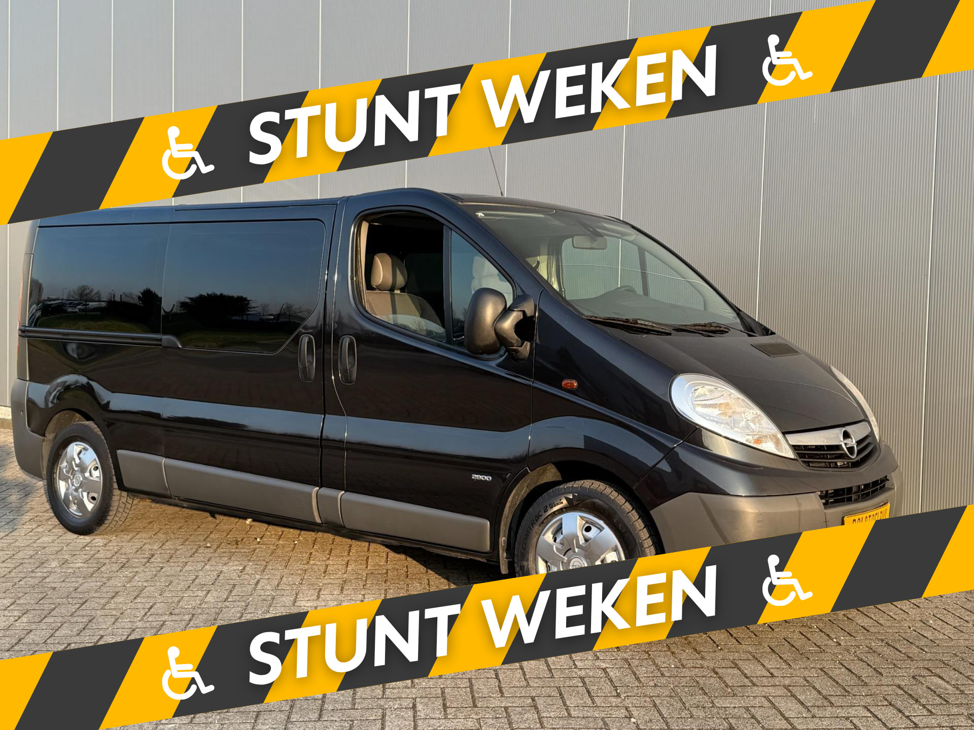 Opel Vivaro Rolstoelbus met rolstoellift (Airco) Meerijder of Zelfrijder 2015 - voorkant