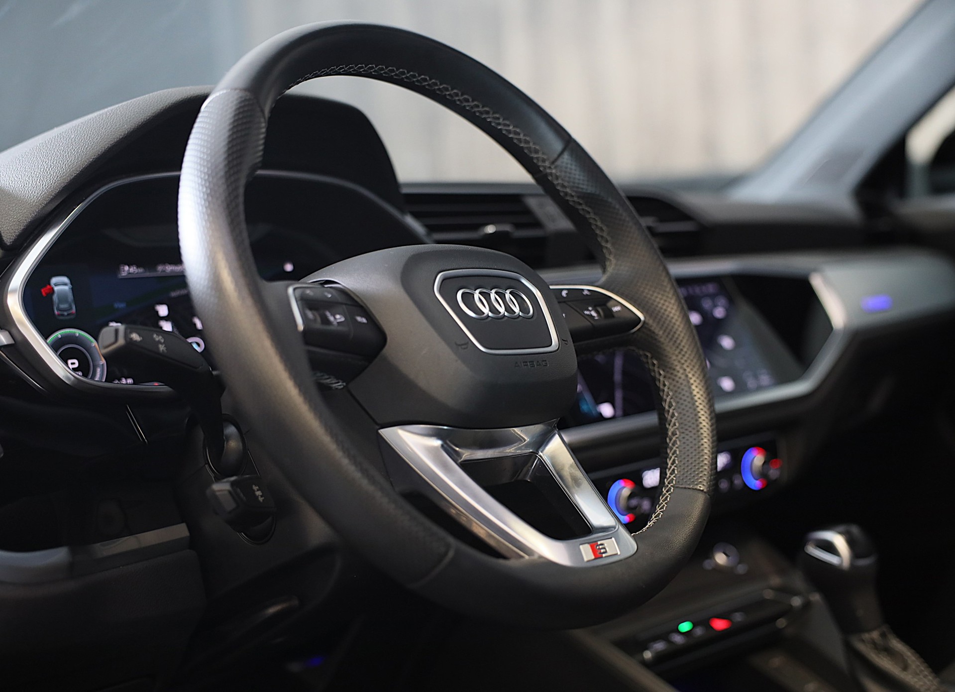 Foto van Audi Q3 E-tron