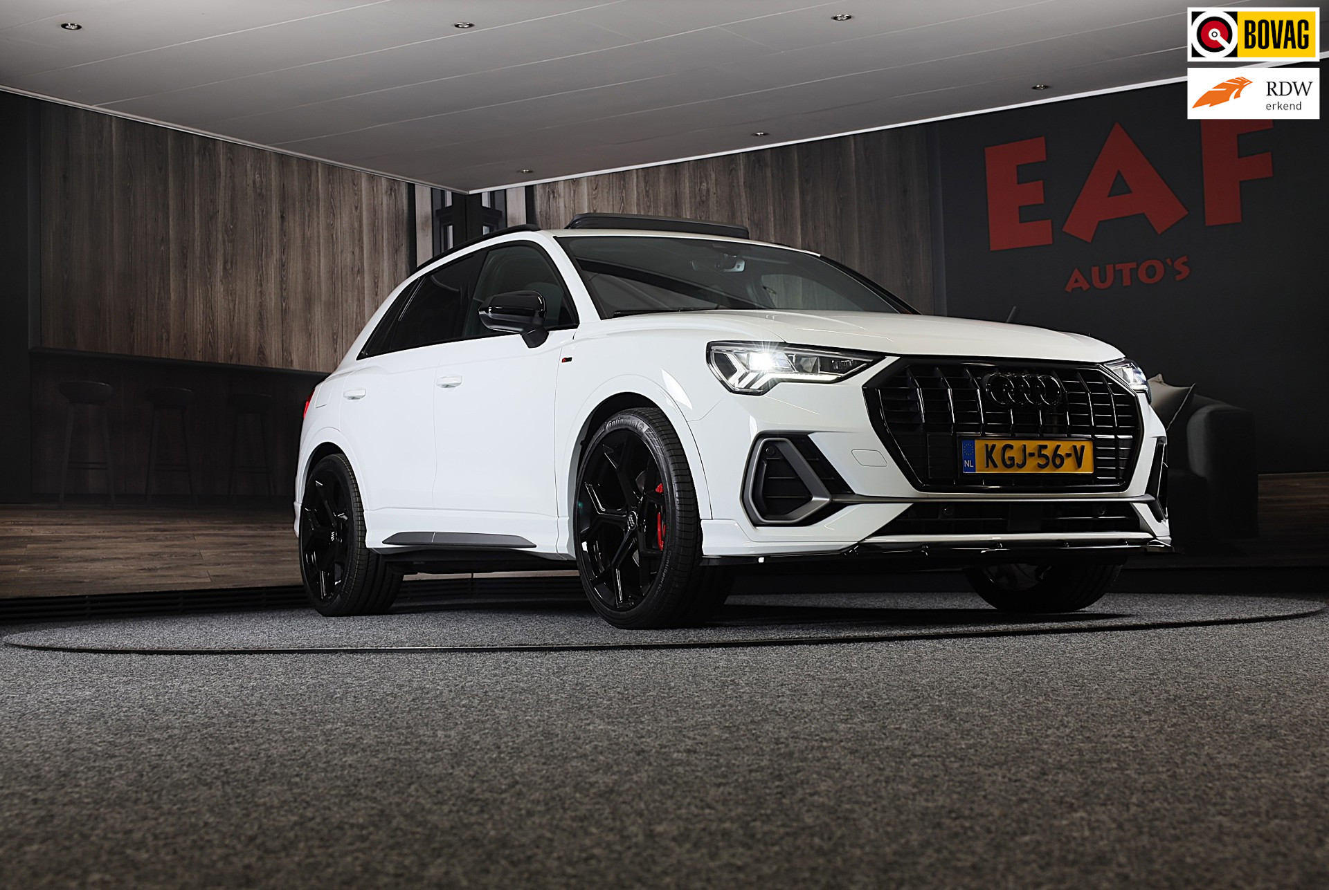 Audi Q3 E-tron 45 TFSI e RSQ3 Look / AUT / Cc / Lane Assist / Camera / Dig Cockpit / Open Panoramadak / Pdc / Matrix / 21 Inch 2022 - voorkant