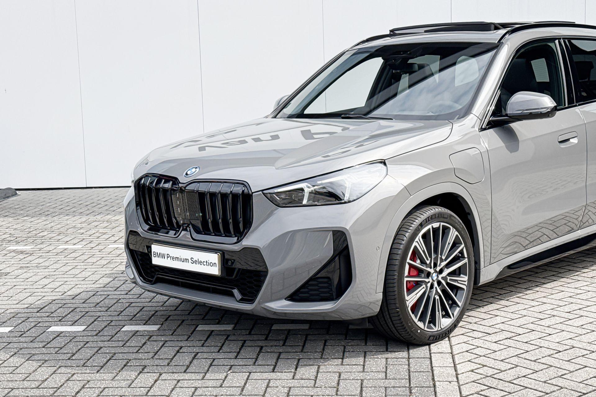 Foto van BMW X1 Xdrive25e