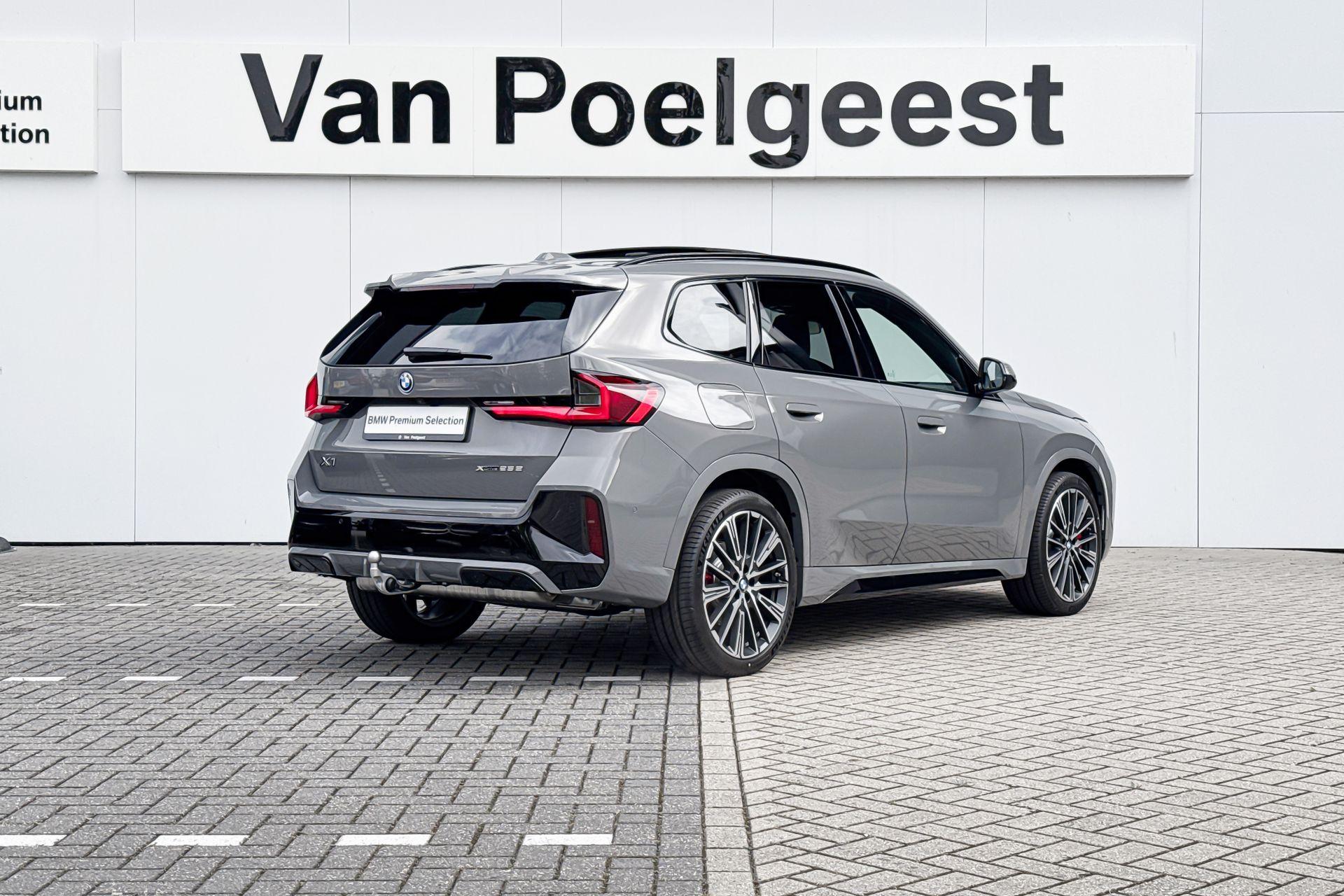 Foto van BMW X1 Xdrive25e