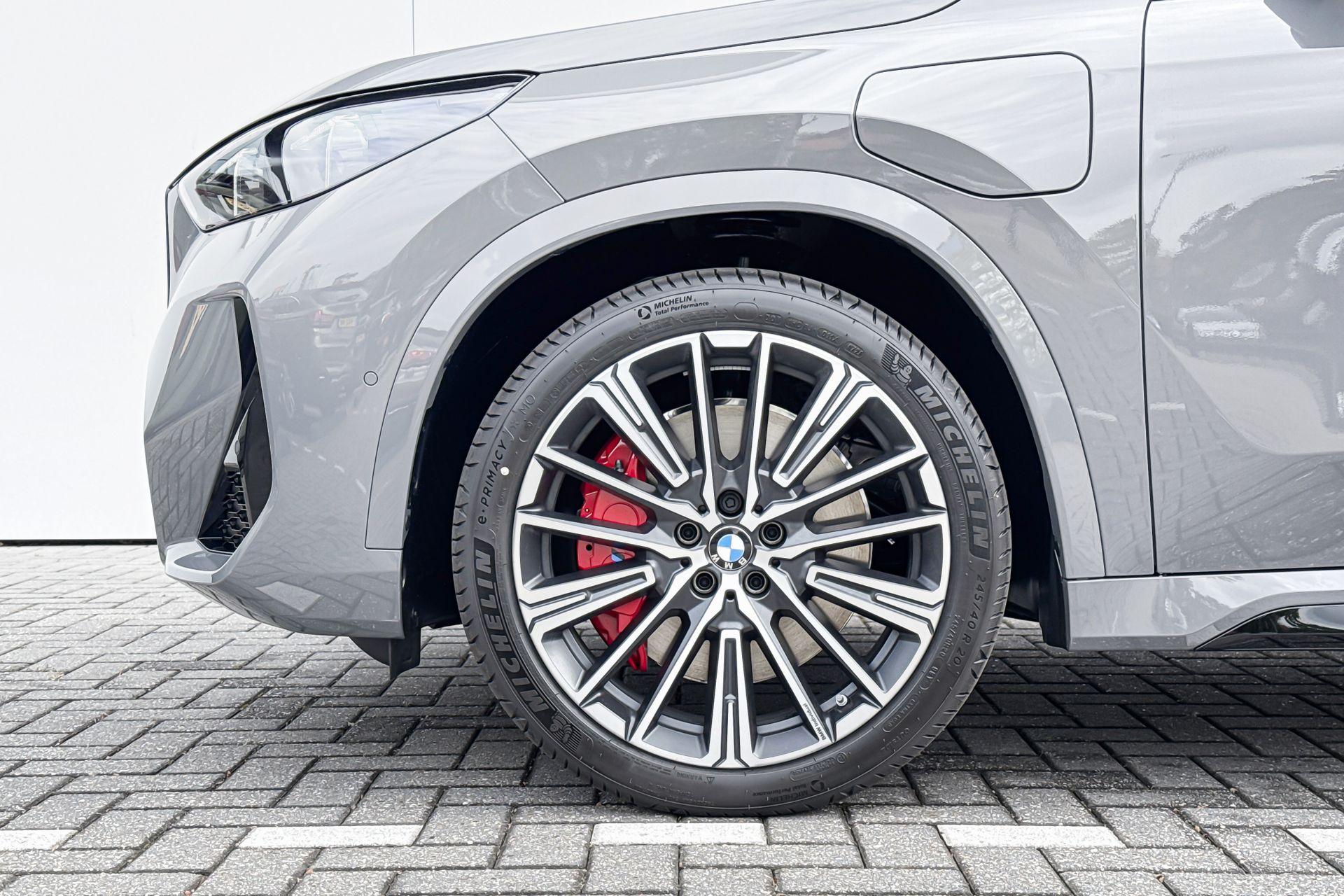 Foto van BMW X1 Xdrive25e