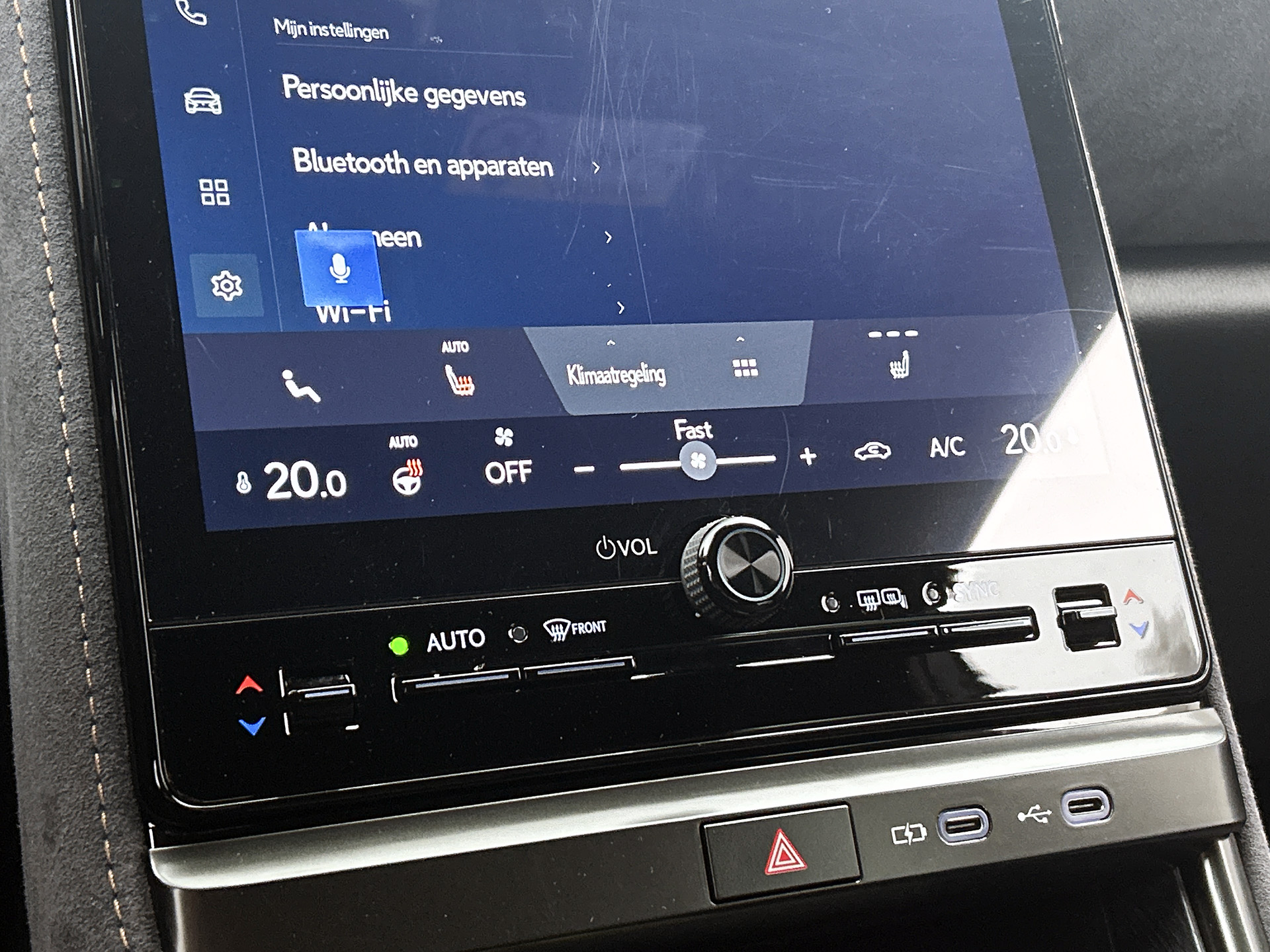Foto van Lexus Lexus LBX