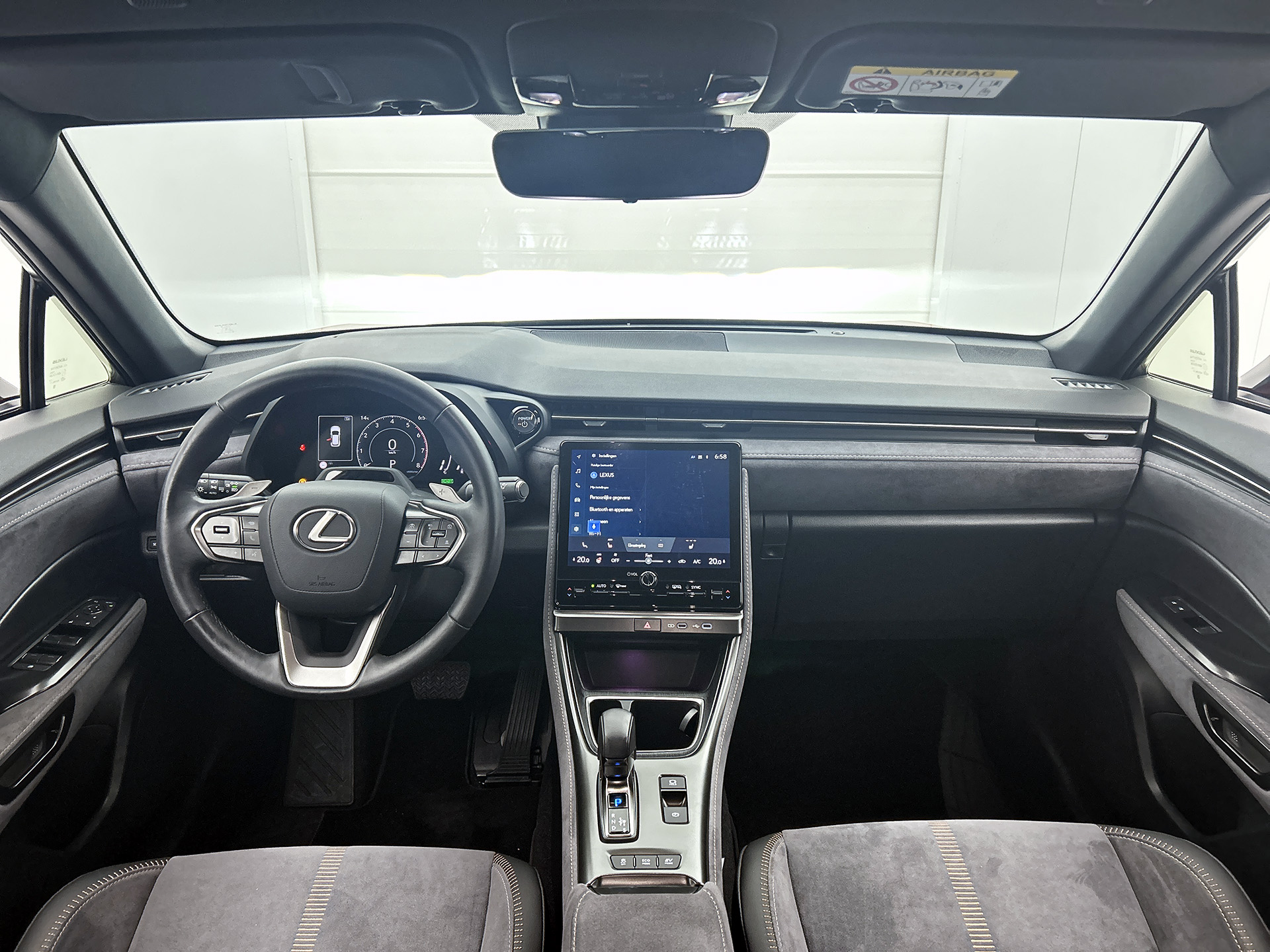 Foto van Lexus Lexus LBX