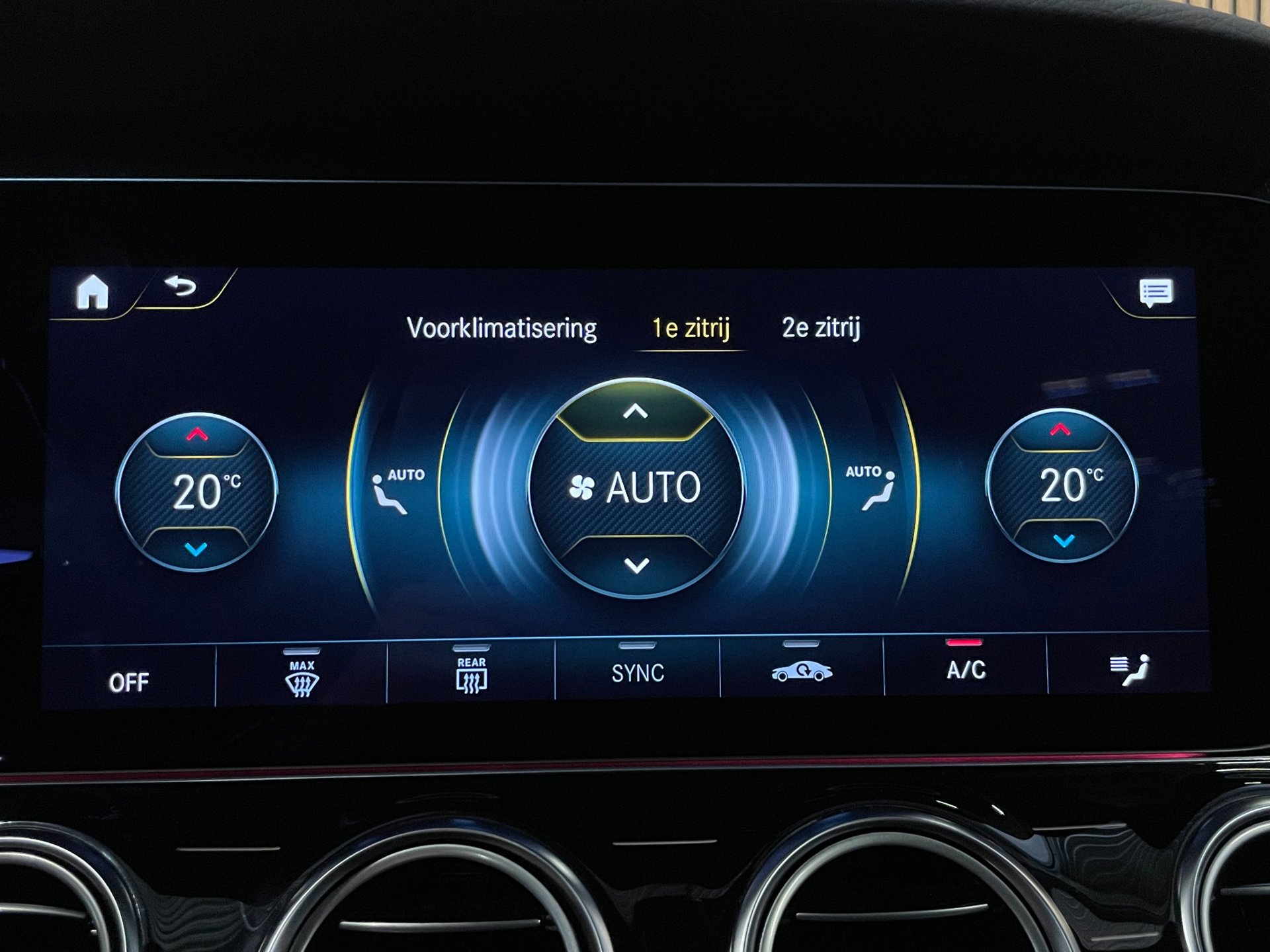 Foto van Mercedes-Benz E 300 De