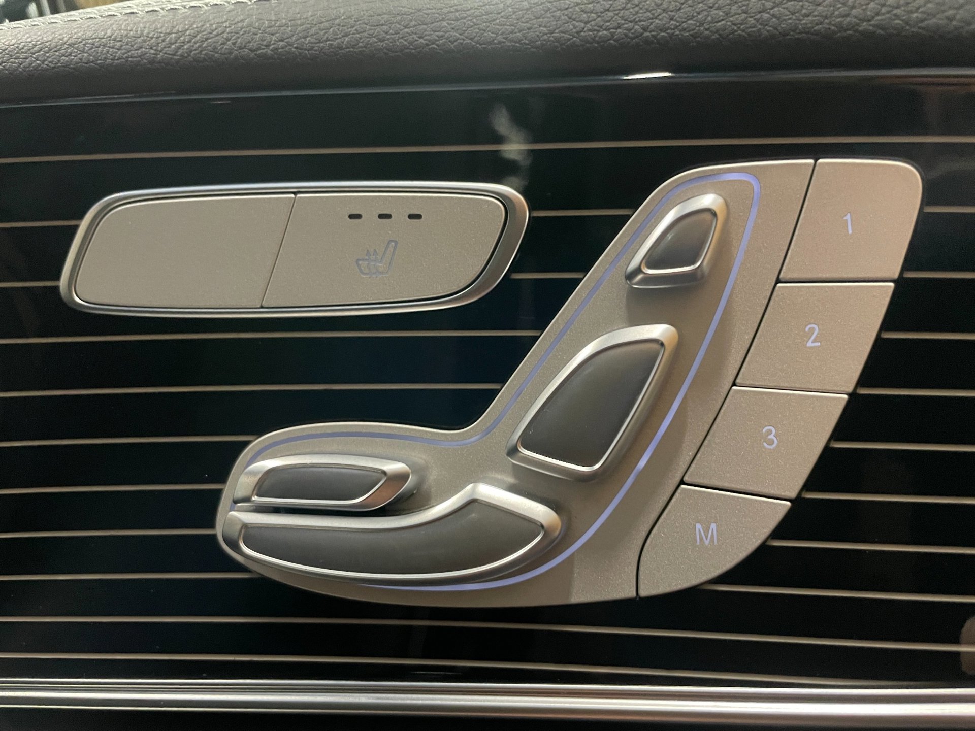 Foto van Mercedes-Benz E 300 De