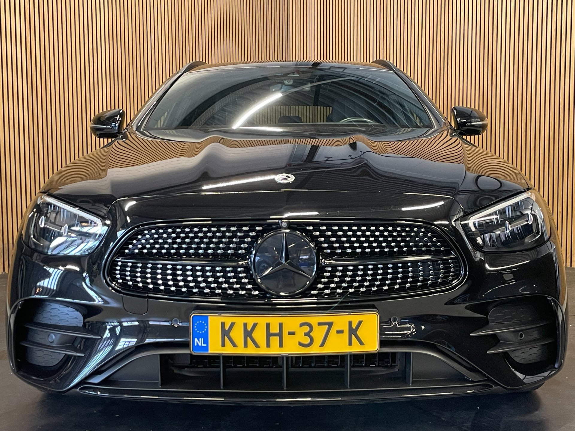 Foto van Mercedes-Benz E 300 De