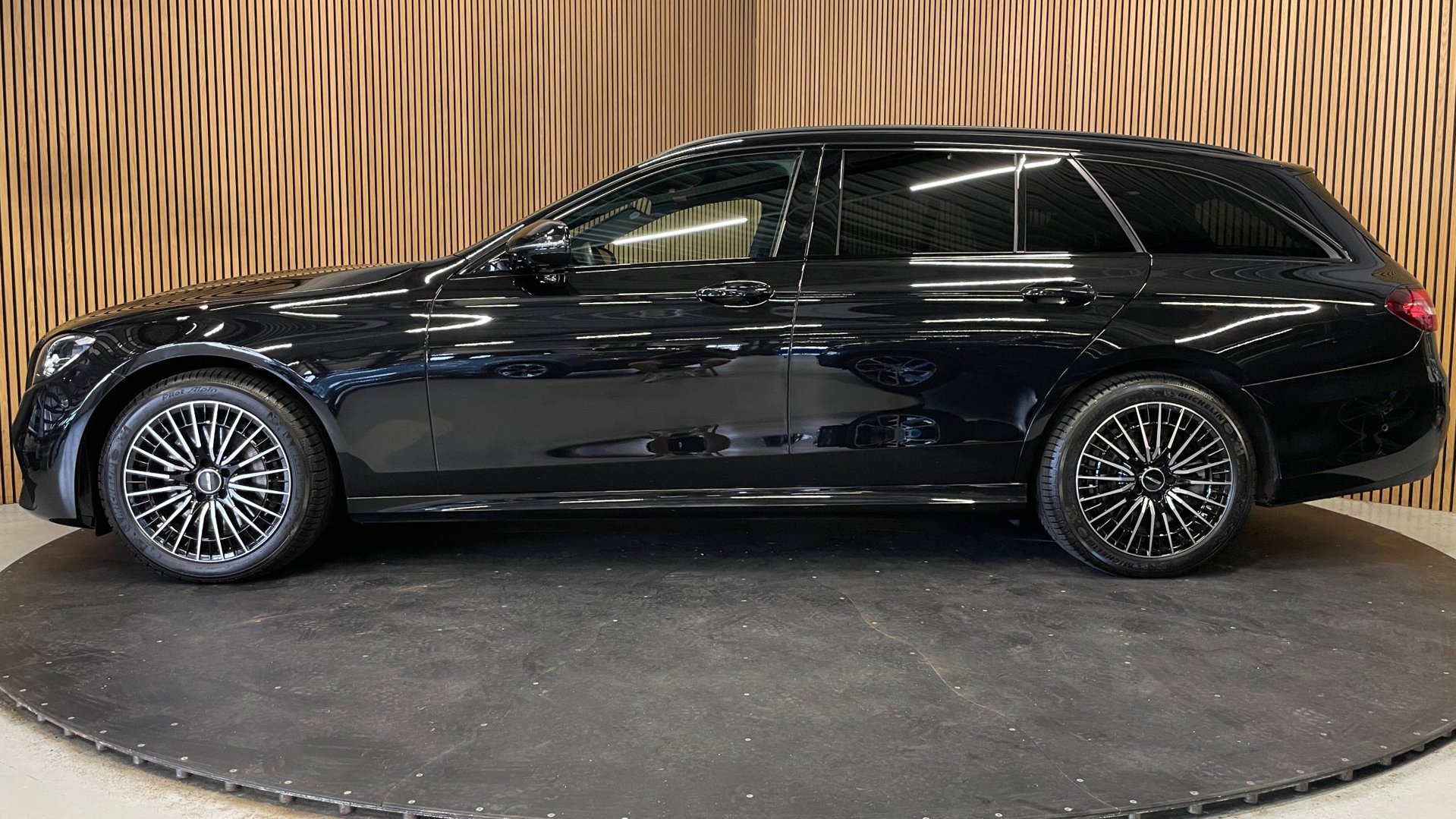 Foto van Mercedes-Benz E 300 De