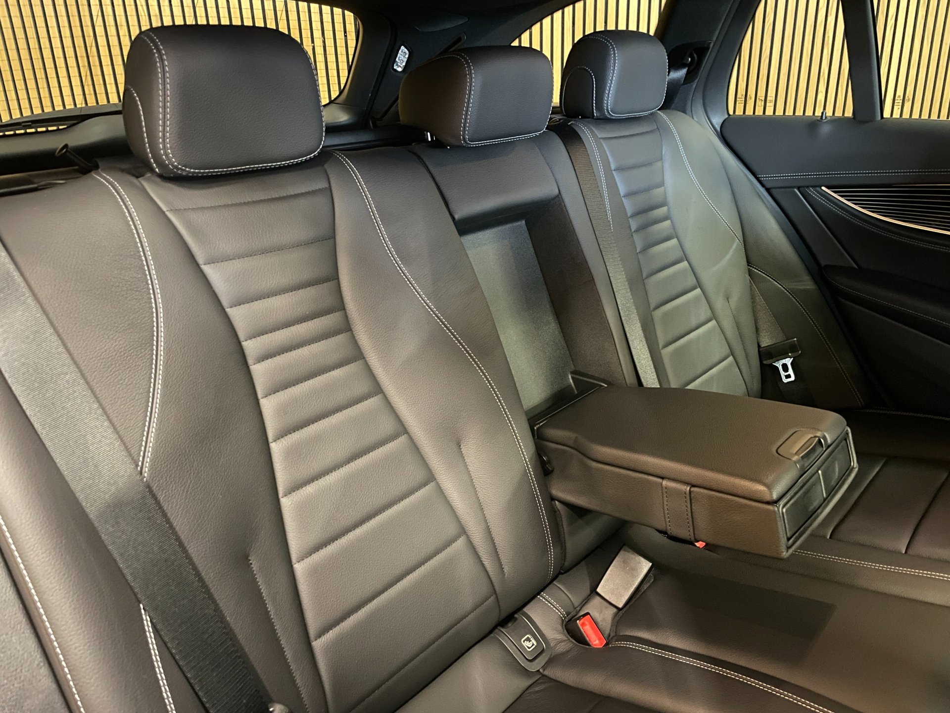 Foto van Mercedes-Benz E 300 De