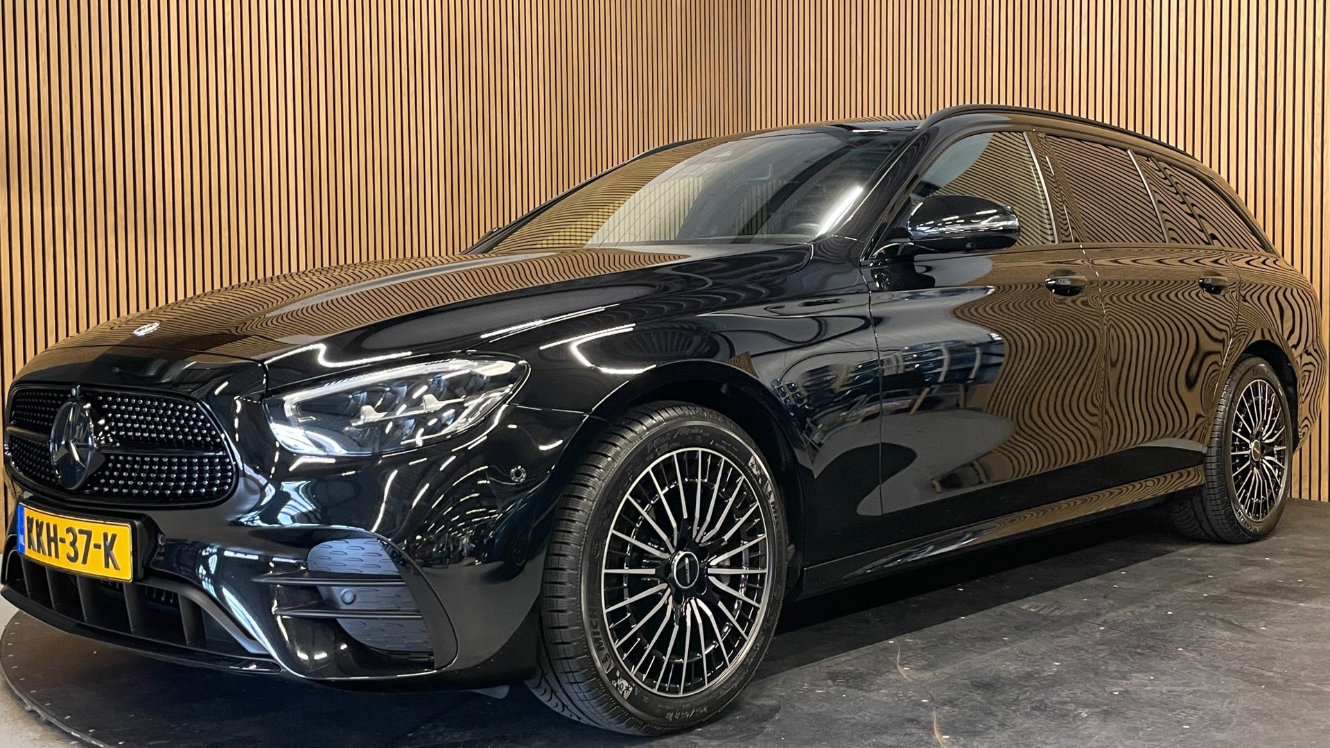 Foto van Mercedes-Benz E 300 De