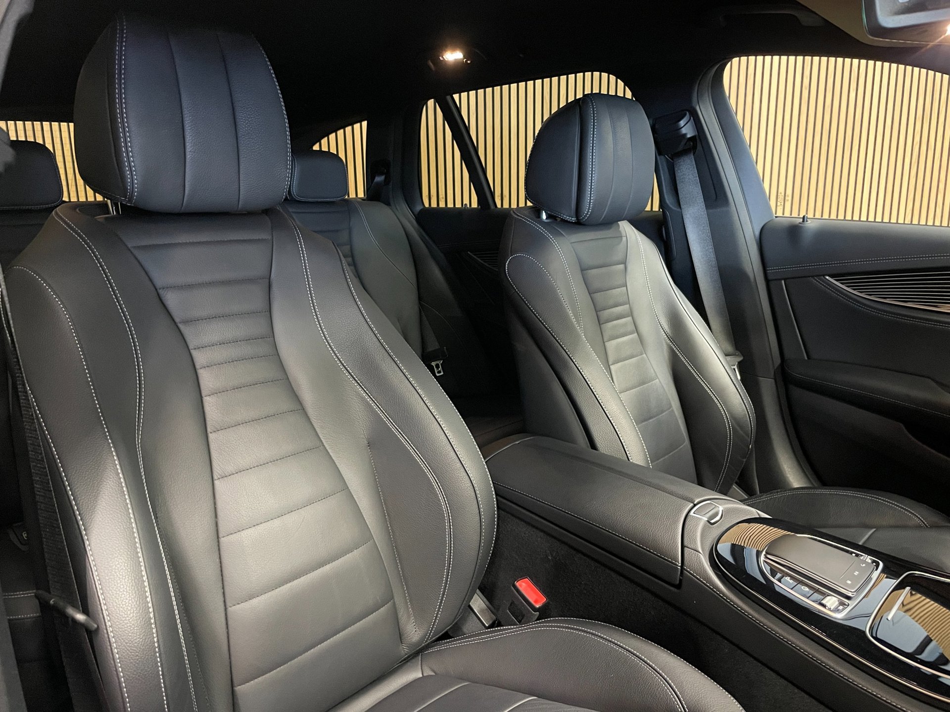 Foto van Mercedes-Benz E 300 De