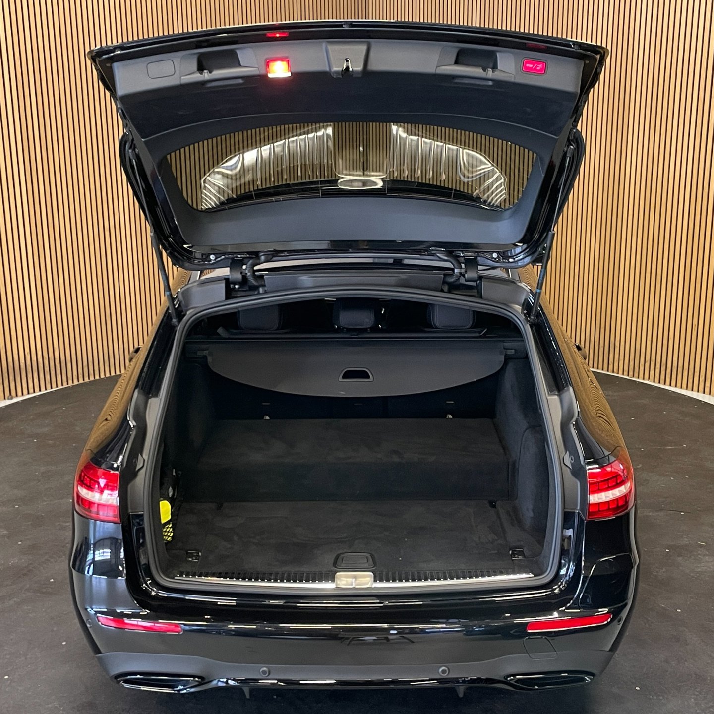 Foto van Mercedes-Benz E 300 De