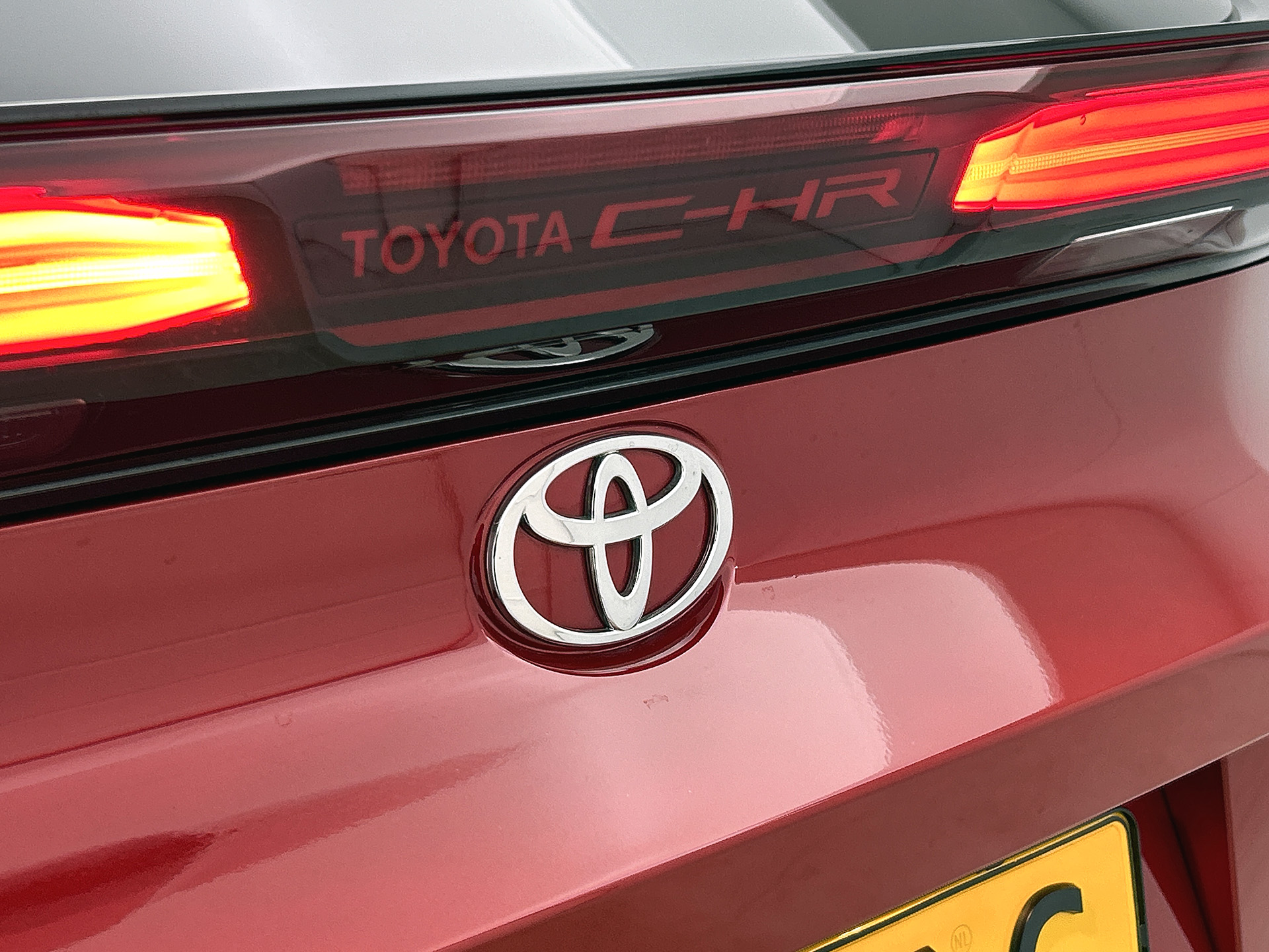 Foto van Toyota C-hr