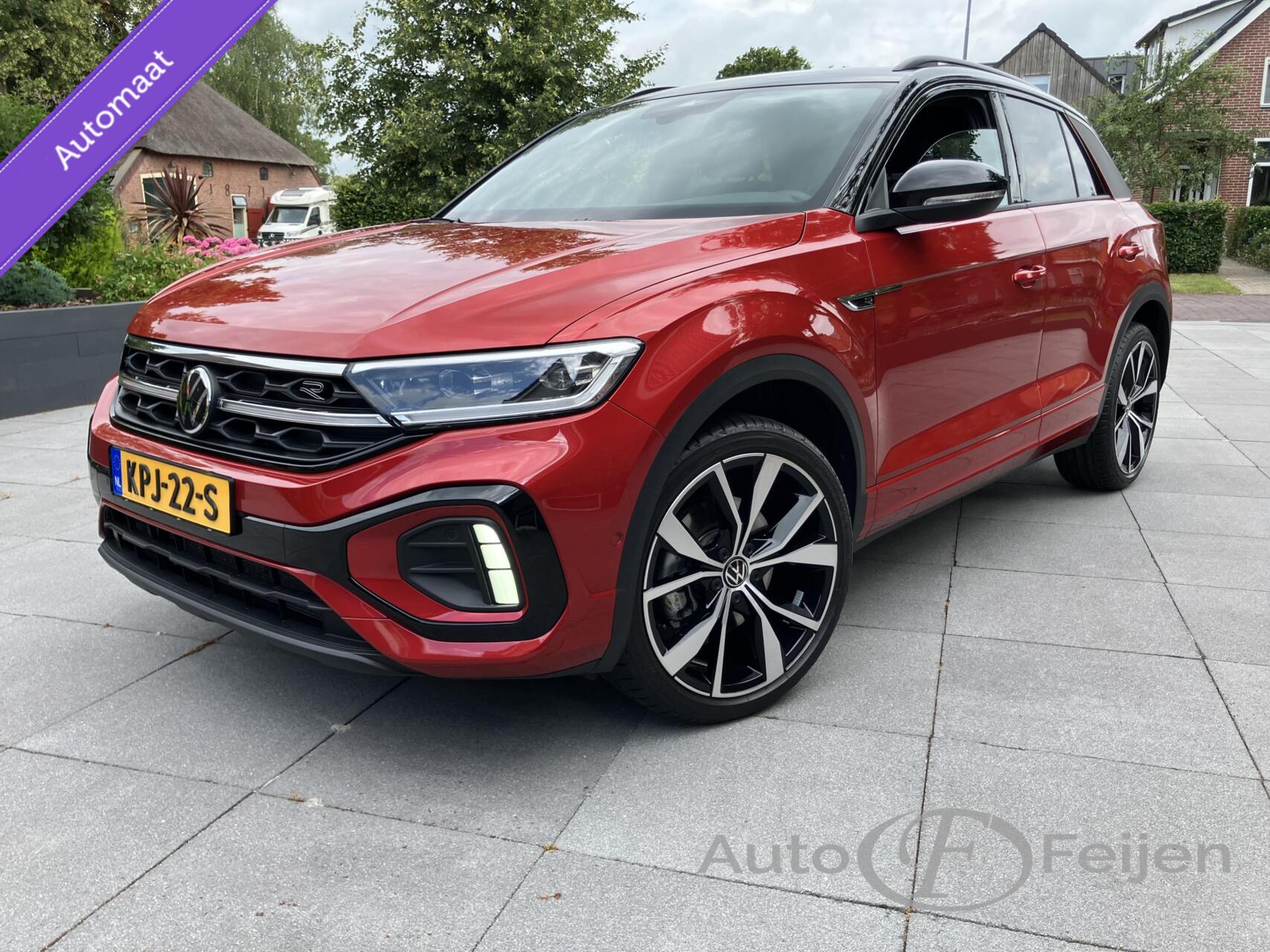 Volkswagen T-roc 1.5 TSI  DSG R-LINE EDITION , BLACK STYLE , AFN TREKHAAK , KEYLESS ENTRY  , IQ-LIGHT , LED , CAMERA  , ADAPTIVE CRUISE , LANE ASSIST , SIDE ASSIST , PRIVACY GLASS , STOEL VERWARMING , ACHTERKLEP MET VOETSENSOR , 2025 - voorkant