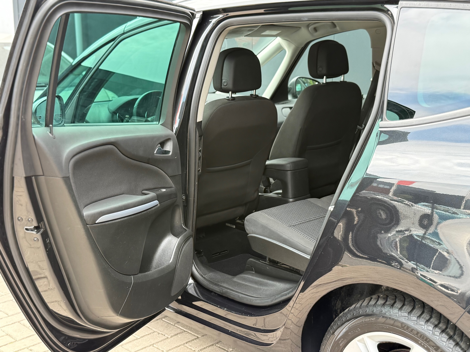 Foto van Opel Zafira Tourer