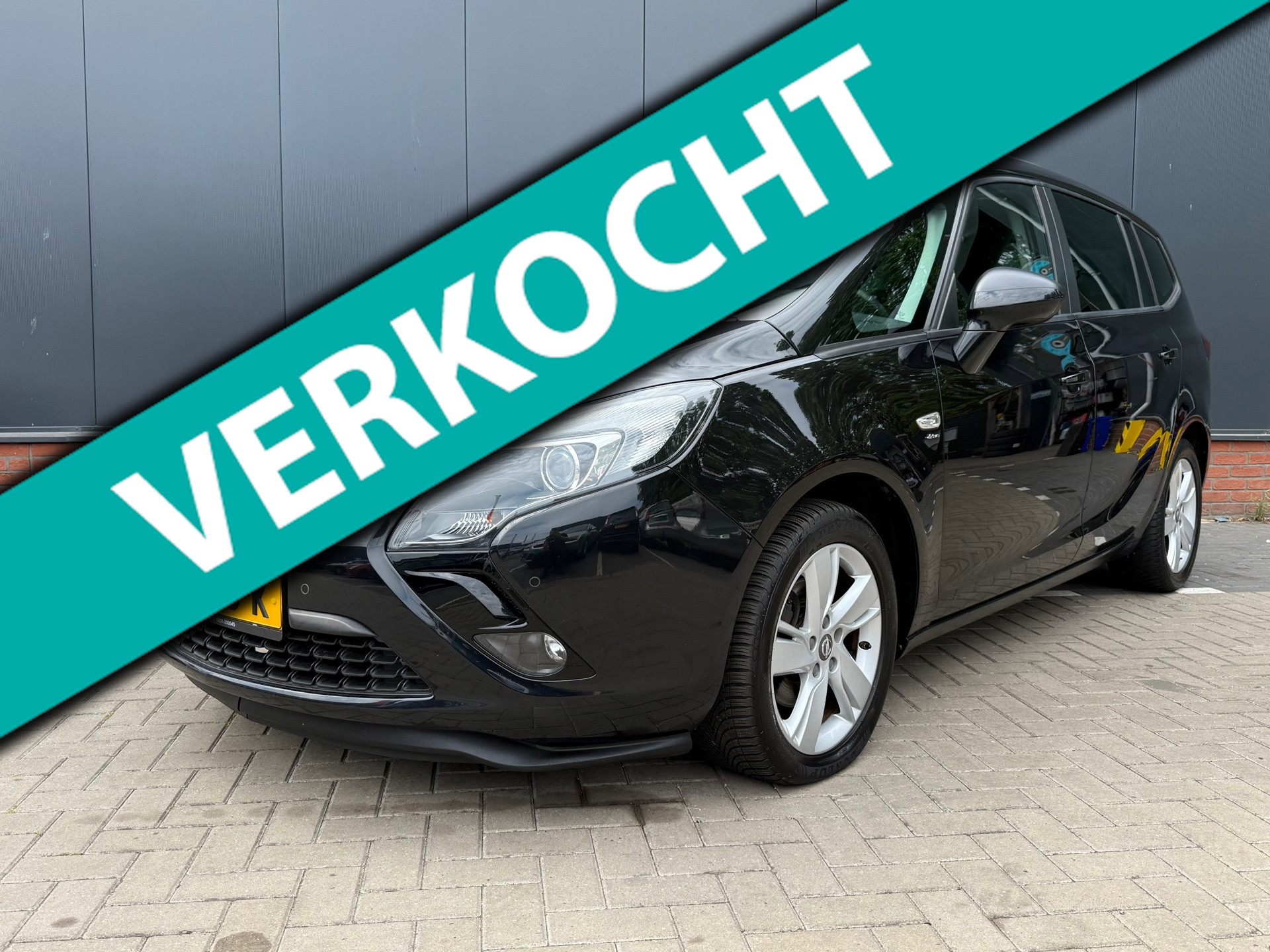 Opel Zafira Tourer 1.4 Innovation 7p. (12 mnd BOVAG-garantie) 2016 - voorkant
