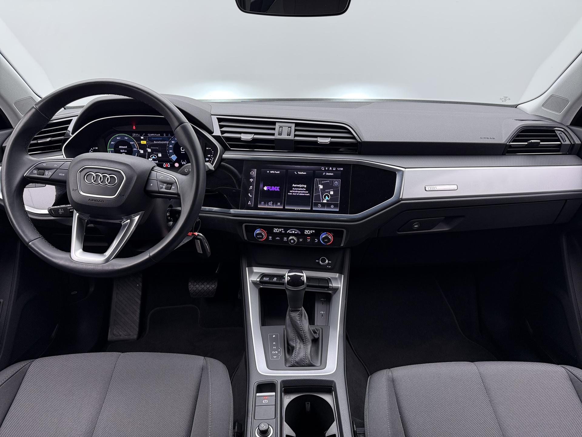 Foto van Audi Q3 E-tron
