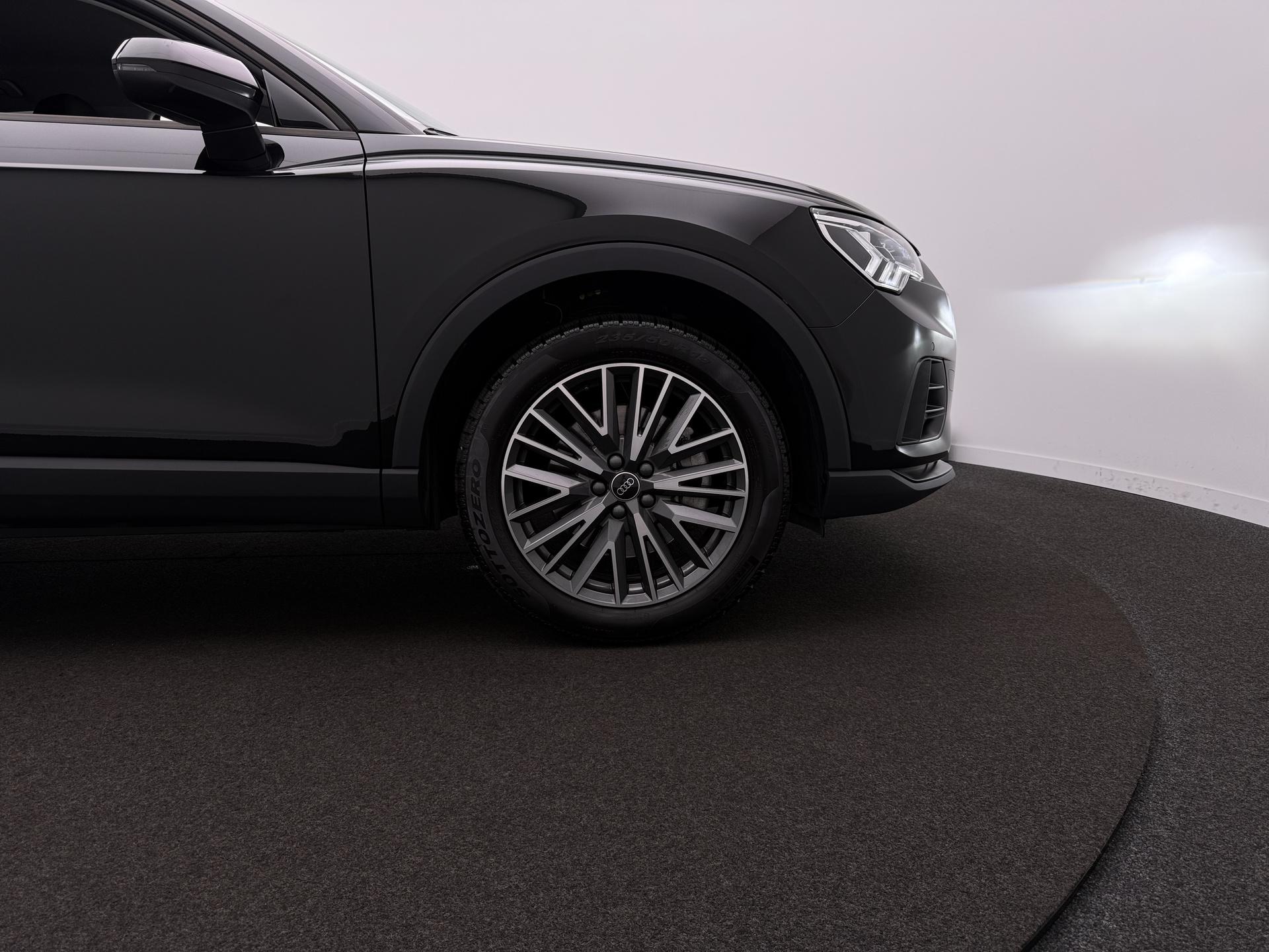 Foto van Audi Q3 E-tron