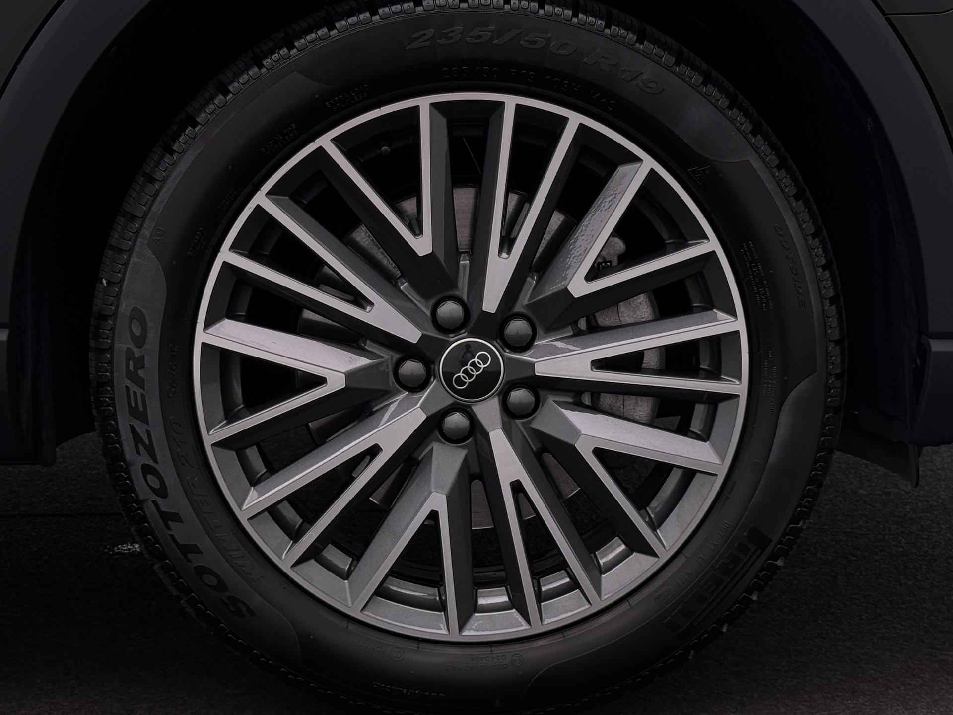 Foto van Audi Q3 E-tron