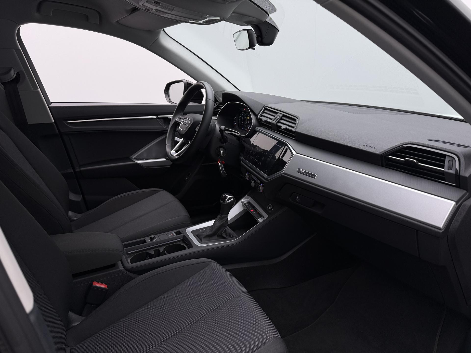 Foto van Audi Q3 E-tron