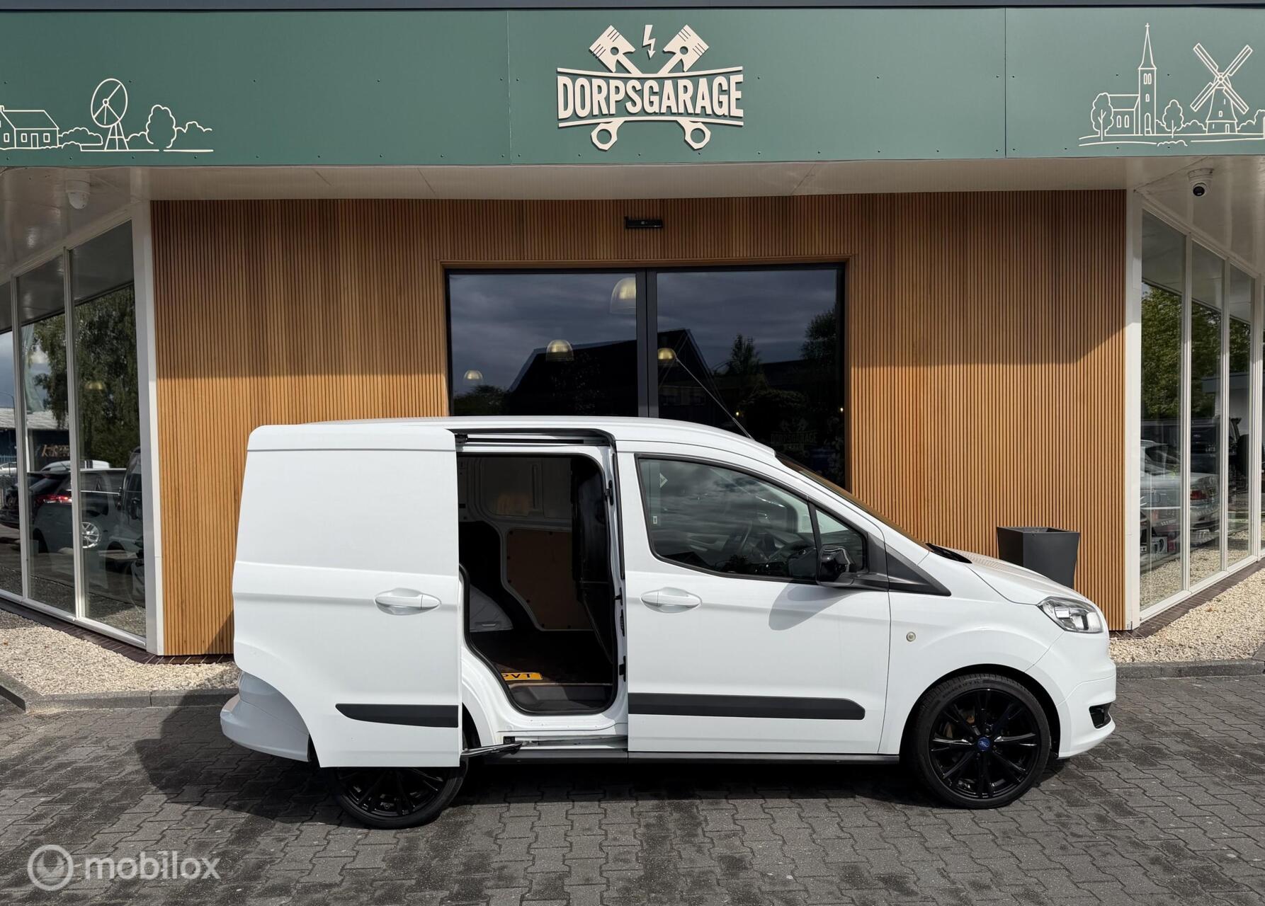 Foto van Ford Transit Courier