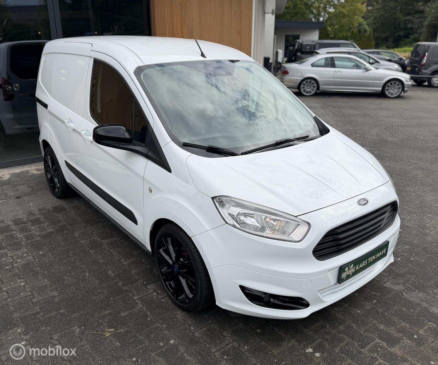 Foto van Ford Transit Courier