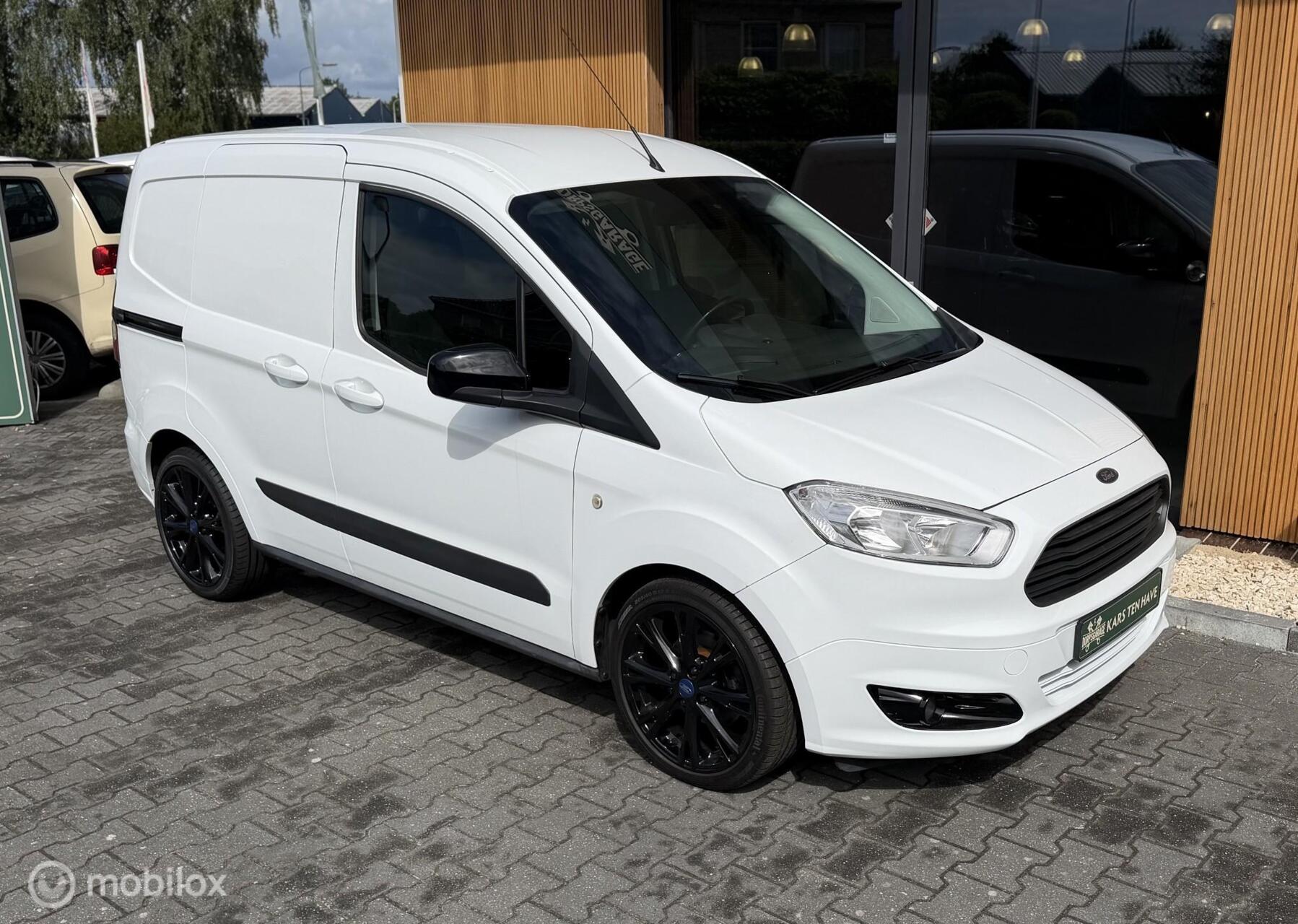 Foto van Ford Transit Courier