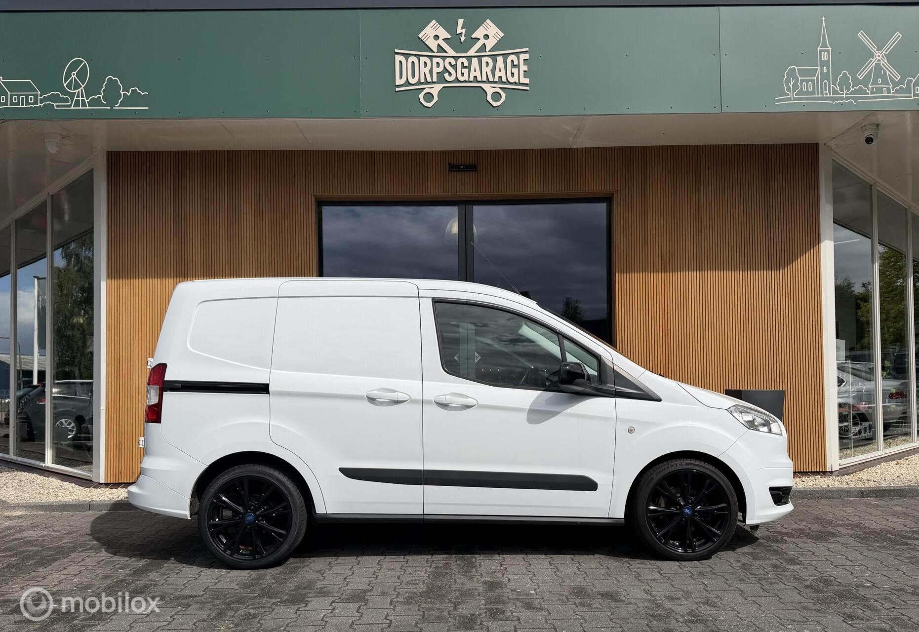 Foto van Ford Transit Courier