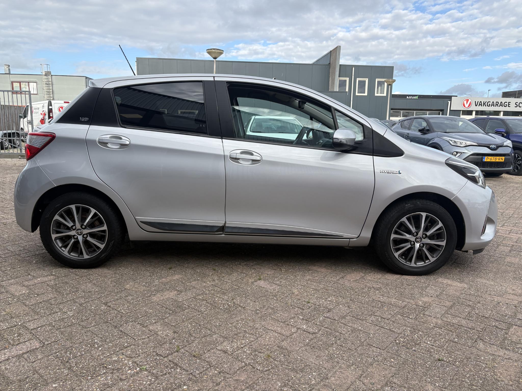 Foto van Toyota Toyota Yaris Hybrid