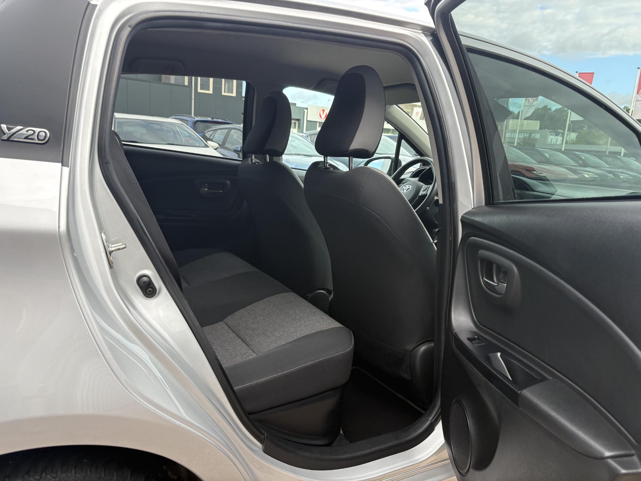 Foto van Toyota Toyota Yaris Hybrid