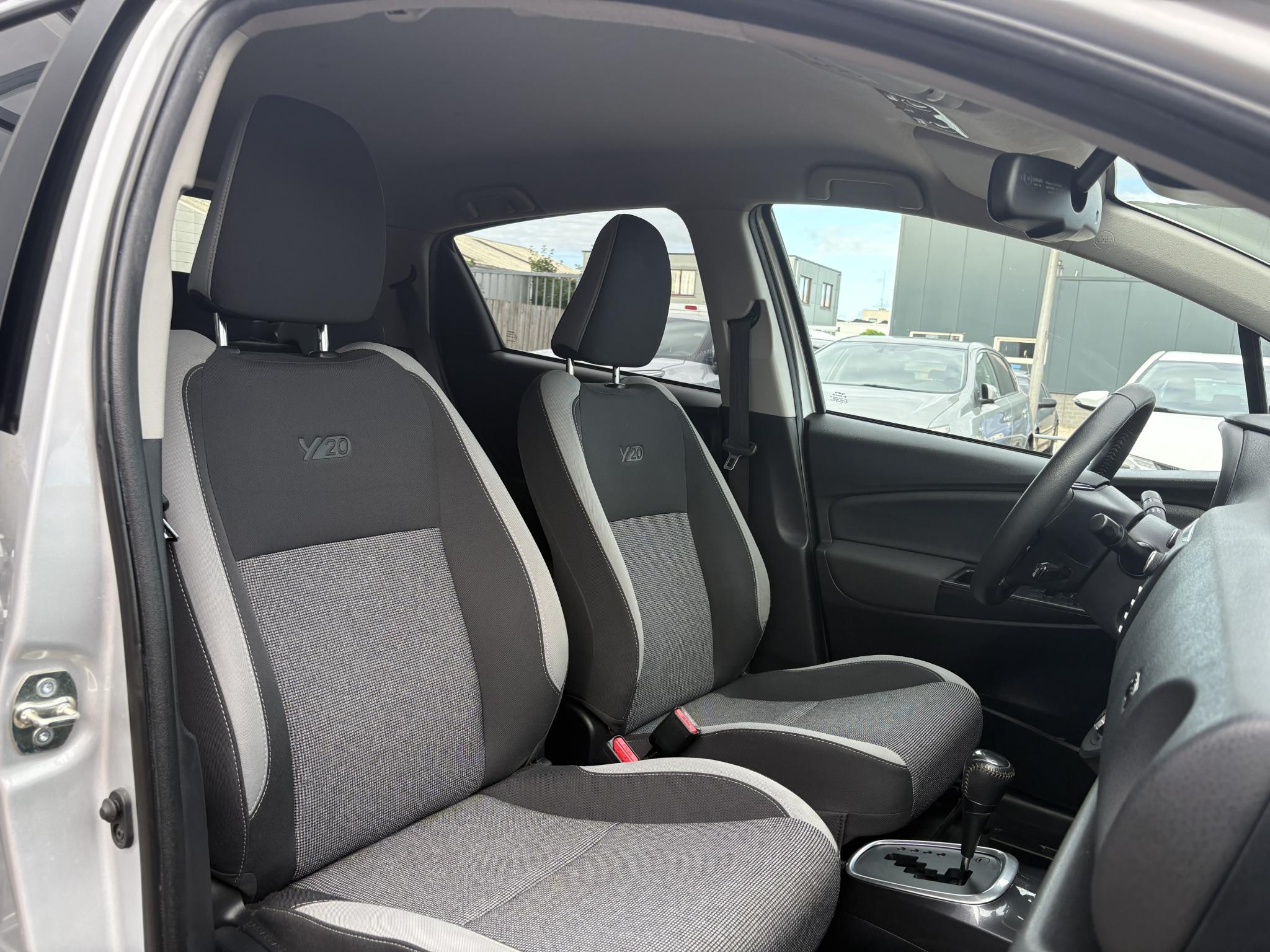 Foto van Toyota Toyota Yaris Hybrid