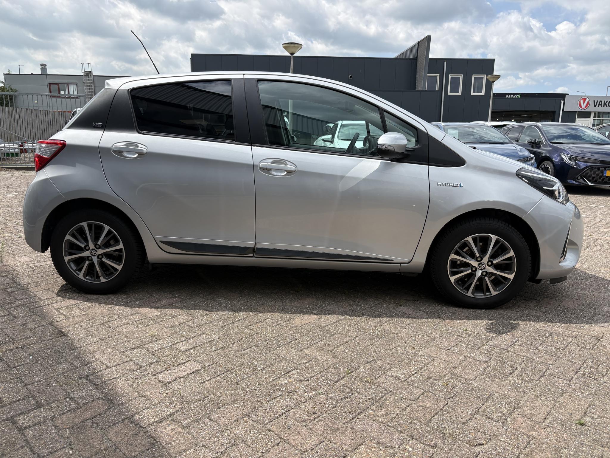 Foto van Toyota Toyota Yaris Hybrid