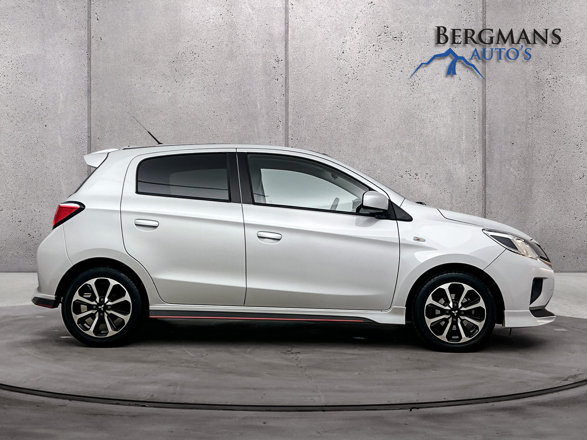 Foto van Mitsubishi Mitsubishi Space Star