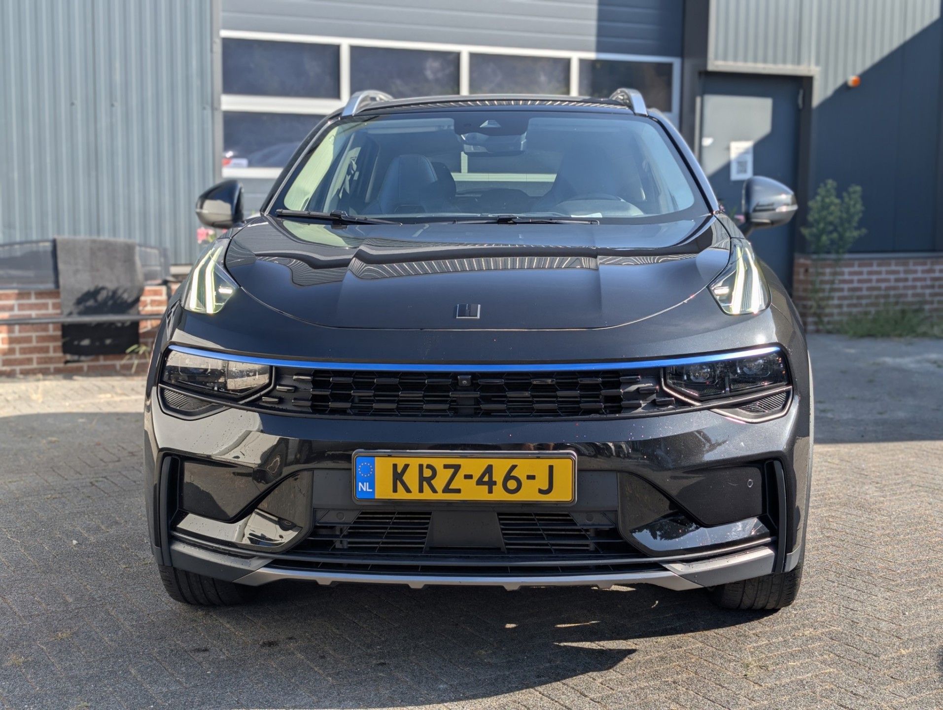 Foto van Lynk&co LYNK & Co 01