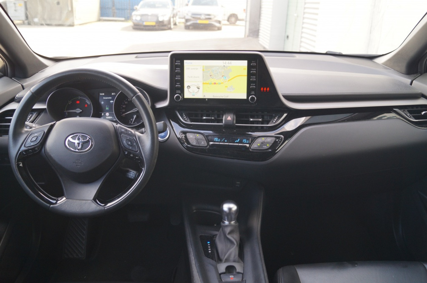 Foto van Toyota Toyota C-hr