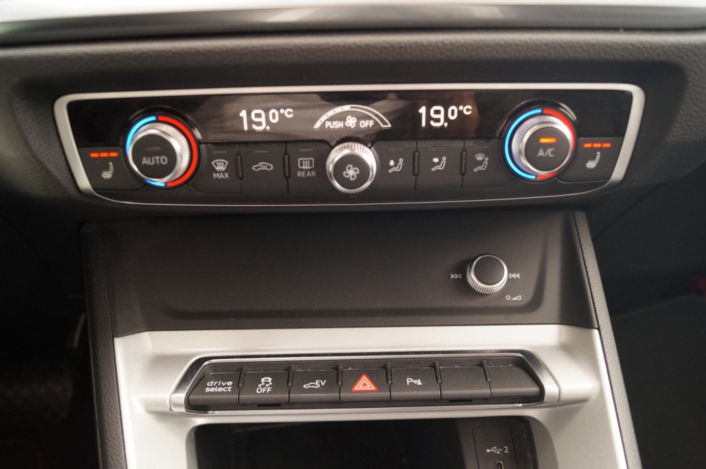 Foto van Audi Q3 E-tron