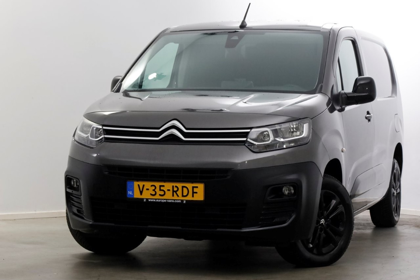 Citroen Berlingo 1.5 BlueHDI 130pk Automaat XL L2 Navi/Camera/3Pers. 07-2023 2023 - voorkant