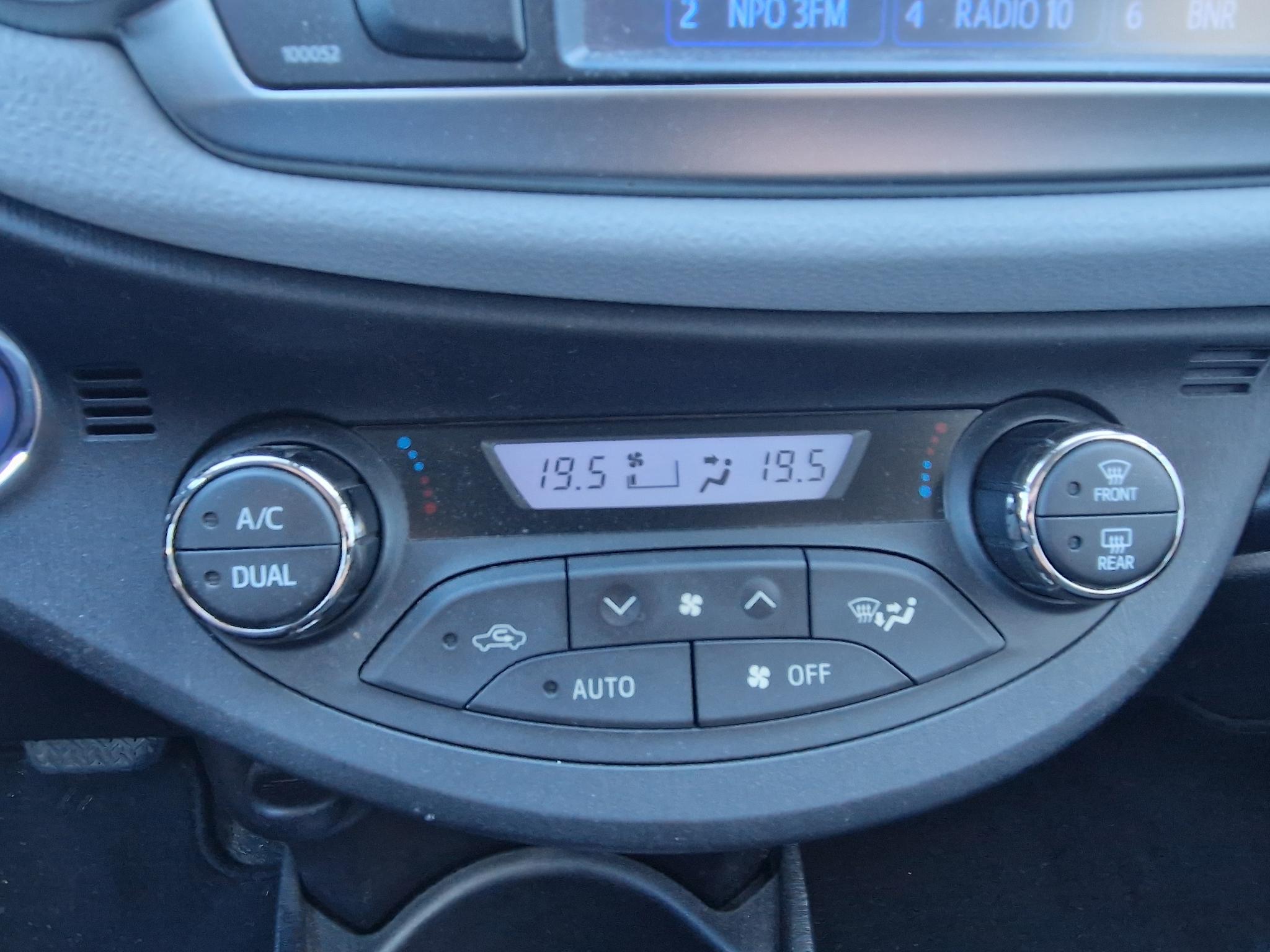 Foto van Toyota Toyota Yaris Hybrid
